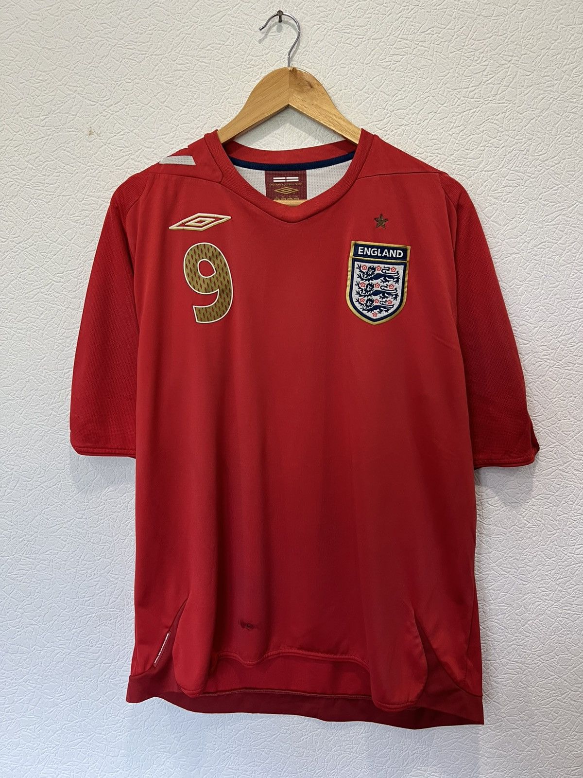 Umbro ROONEY England 2006 Away Kit Soccer jersey Size US XL / EU 56 / 4 - 2 Thumbnail