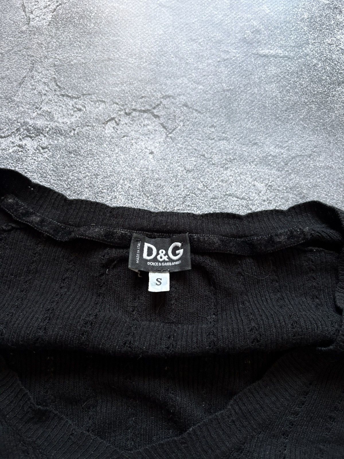Dolce & Gabbana Vintage Dolce & Gabbana Avant Garde Gothic V-Neck Sweater Size S / US 4 / IT 40 - 6 Thumbnail