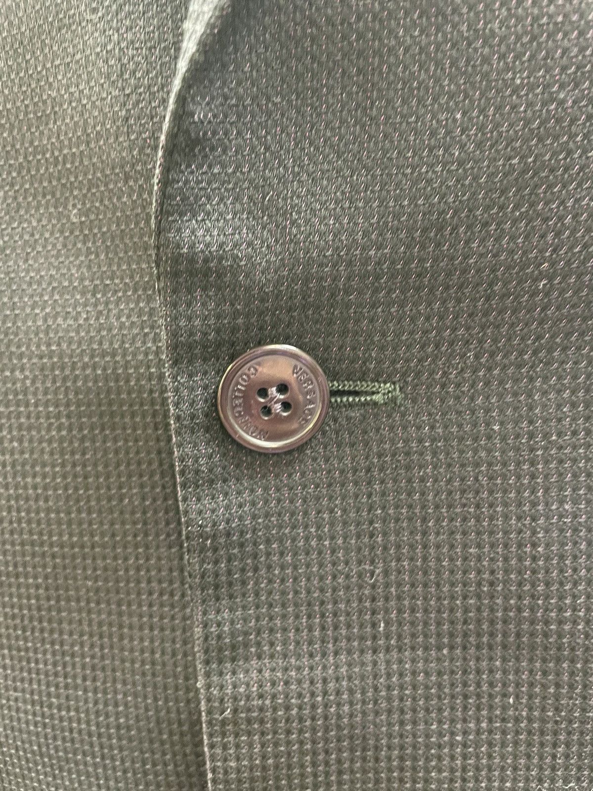Versace Textured Peak Lapel 2-Button Suit Size 42R - 4 Thumbnail
