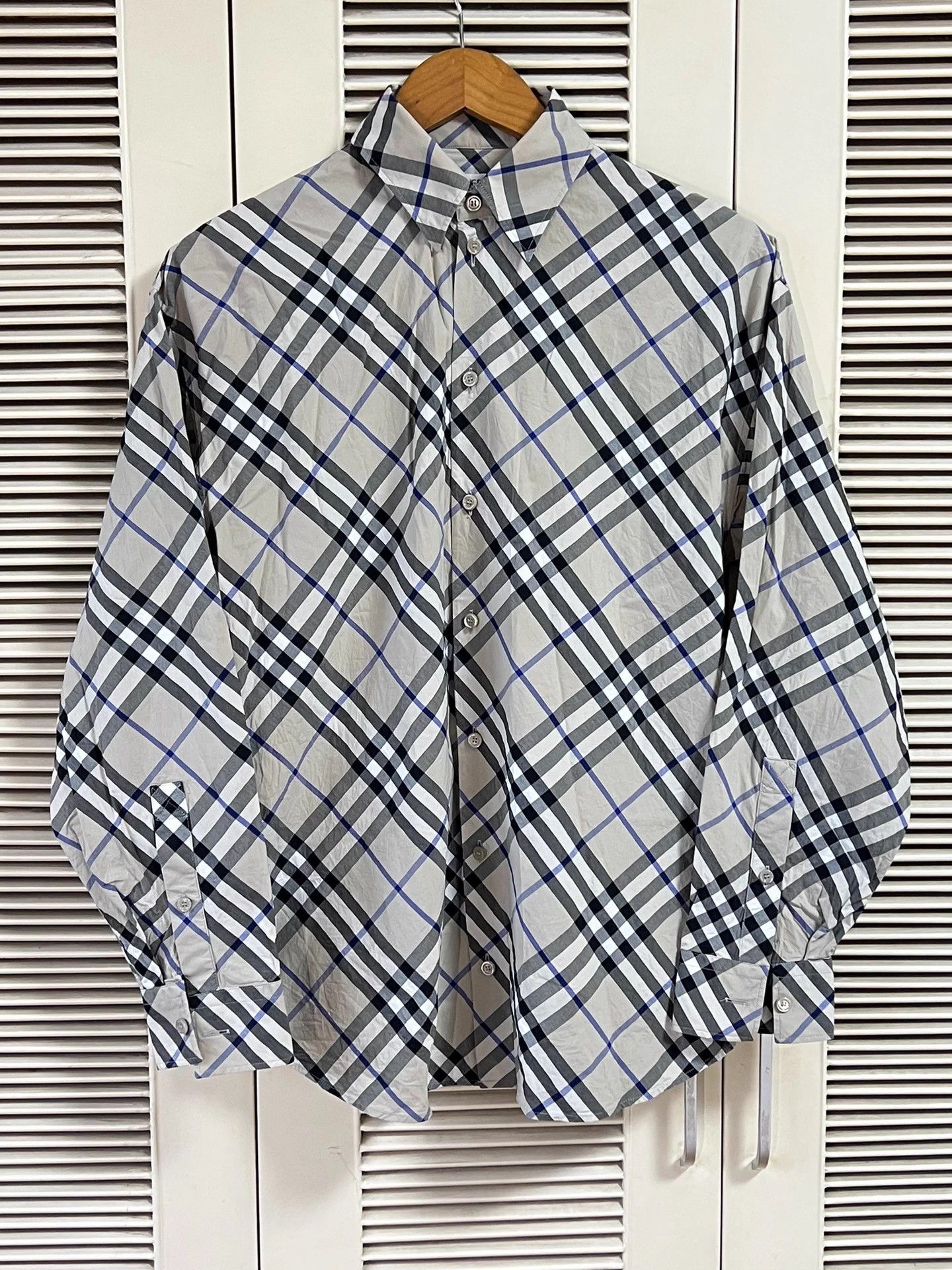 Burberry Burberry Check Long Sleeve Shirt Women's UK6 Size XS / US 0-2 / IT 36-38 - 1 Thumbnail
