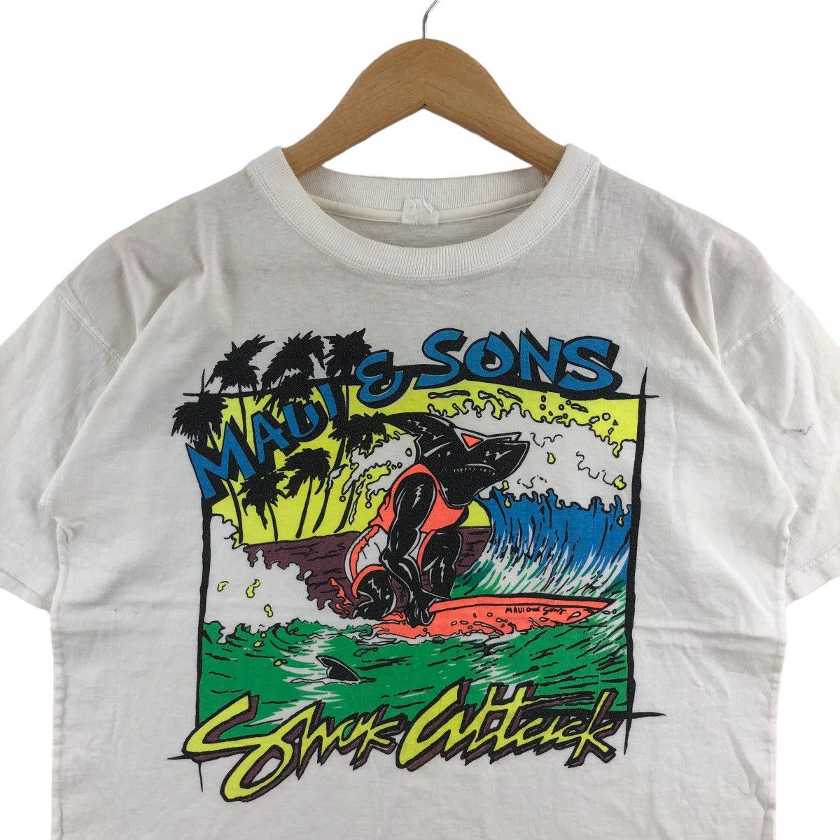 Maui and Sons × Vintage Vintage 90s MAUI And SONS Shark Attack Surfing Surf Size US M / EU 48-50 / 2 - 3 Thumbnail