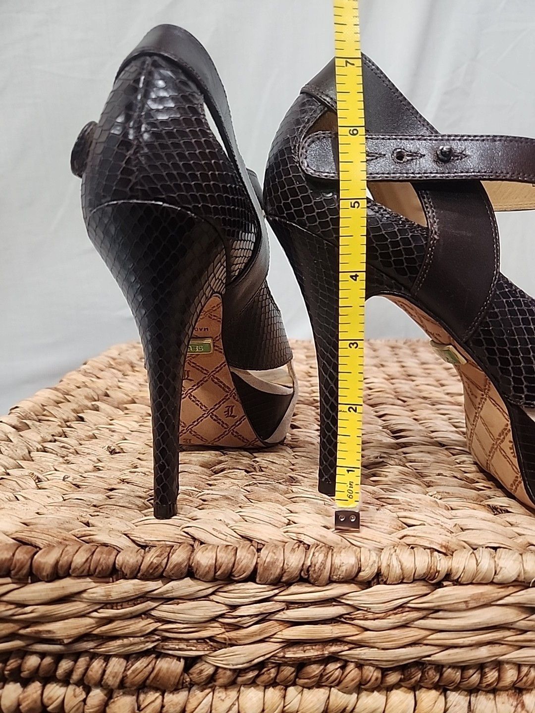 L.A.M.B. L.A.M.B. Peep Toe/Open Toe Ankle Strap Two Tone High Heels Size US 8 / IT 38 - 6 Thumbnail