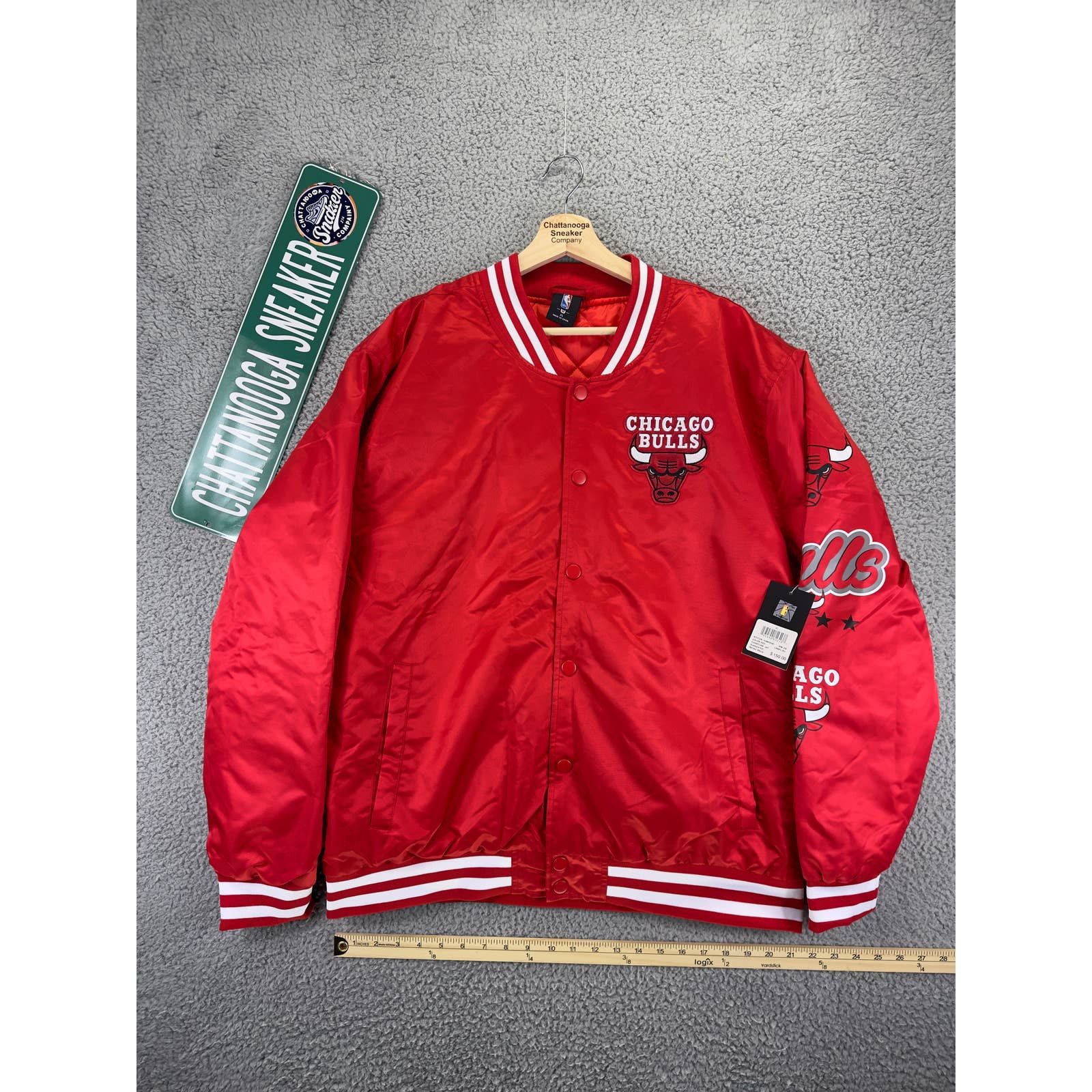 Image of Nba Chicago Bulls Jacket Men XL Red Black Basketball Varsity