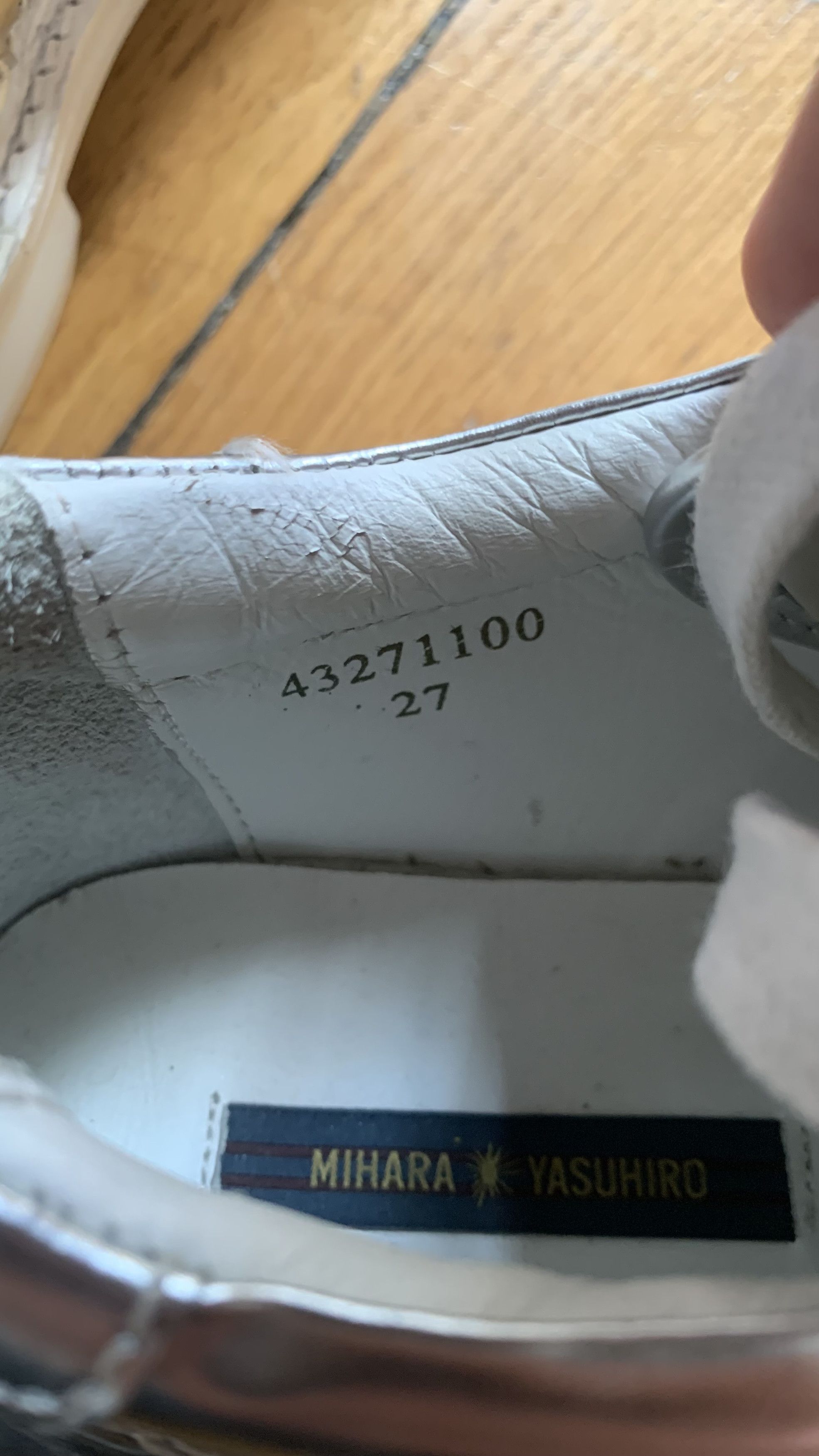 Maison MIHARA YASUHIRO Maison Mihara Yasuhiro Silver Sneakers Size US 10.5 / EU 43-44 - 10 Thumbnail