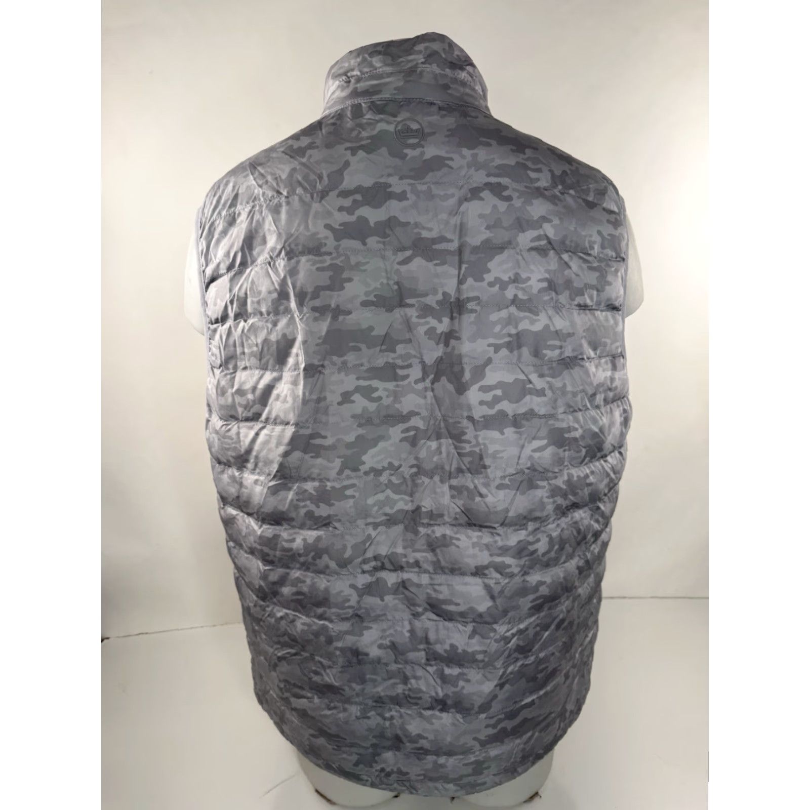 Peter Millar PETER MILLAR Camouflage Full Zip L Mens Quilted Vest - Gray - Golf - VEST Mens Large Camouflage Quilted Full Zip Size US L / EU 52-54 / 3 - 4 Thumbnail