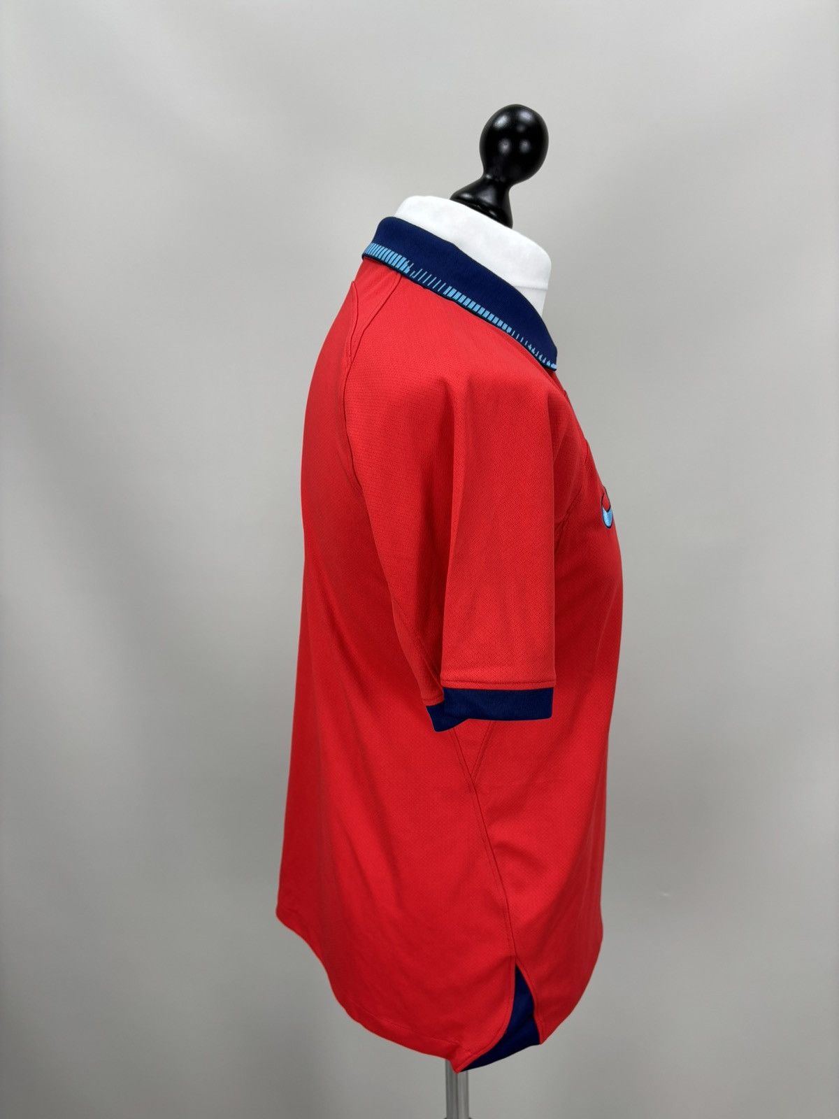 Nike Mens t shirt Nike England Size S Color Red Size US S / EU 44-46 / 1 - 4 Thumbnail