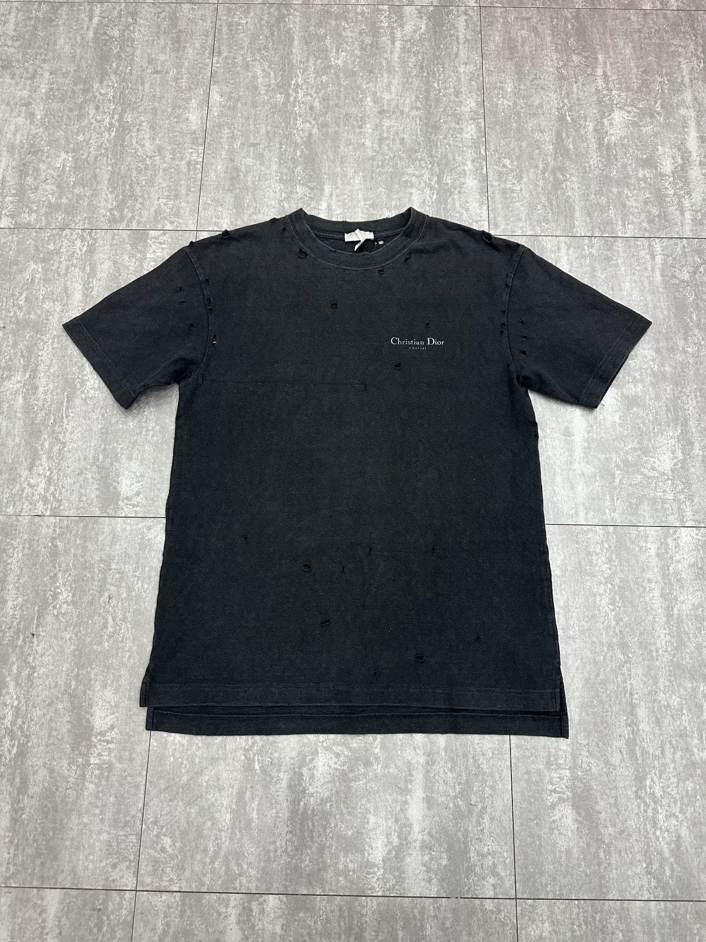 Dior Dior Distressed T-Shirt s Men Size US S / EU 44-46 / 1 - 1 Thumbnail