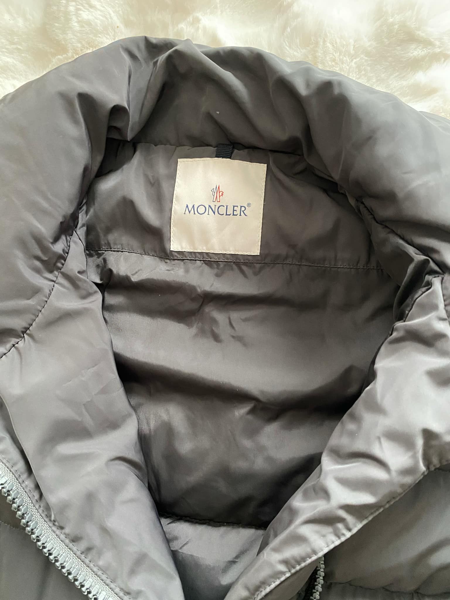 Moncler Moncler gerboise giubbotto Size M / US 6-8 / IT 42-44 - 3 Thumbnail