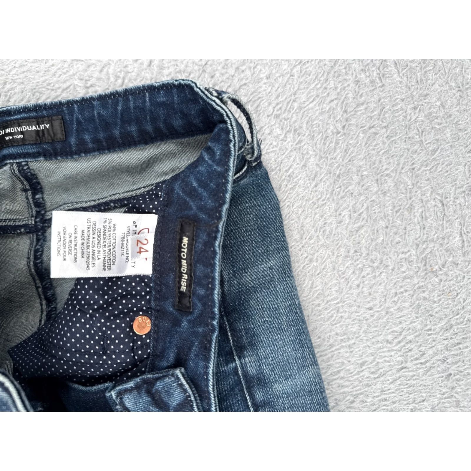 Cult Of Individuality VINTAGE Cult of Individuality Jeans Womens 24 Blue Denim Distressed Zipper 30in Womens Size 42" / US 20 - 7 Thumbnail