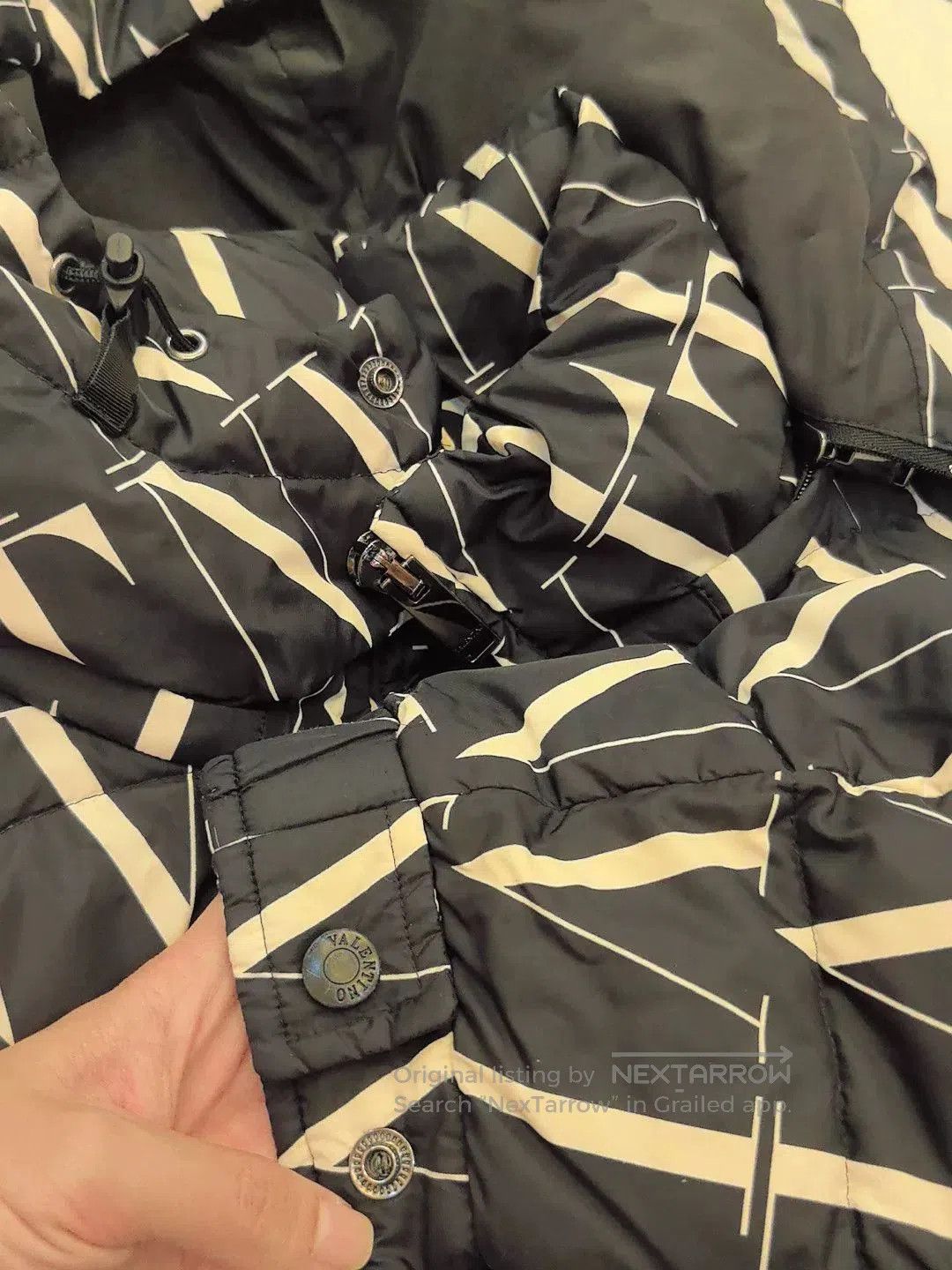Valentino Valentino Authentic Down Jacket. Size US L / EU 52-54 / 3 - 2 Thumbnail