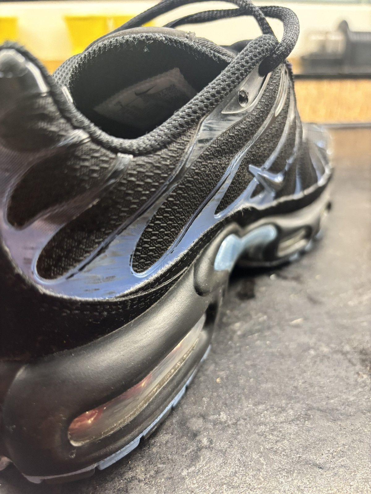 Nike nike air max plus black university blue Size US 7 / EU 40 - 14 Thumbnail