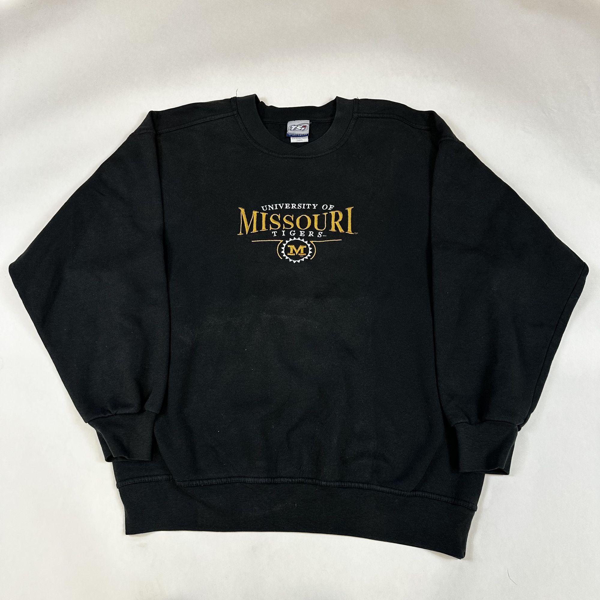 Vintage University Of Missouri Tigers Black Crewneck Sweatshirt By T Size US L / EU 52-54 / 3 - 1 Thumbnail