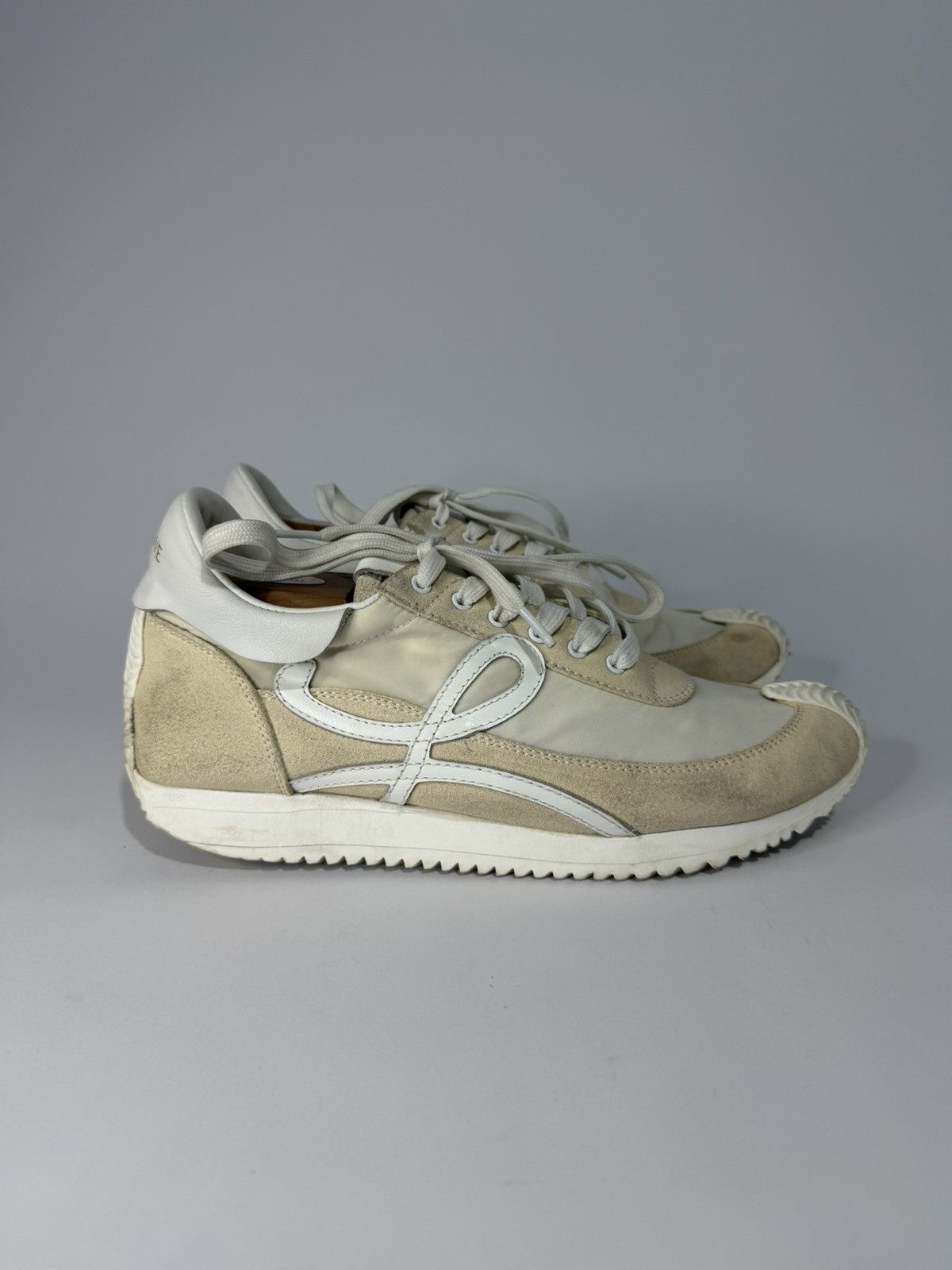 Loewe Loewe Men's Flow Runner Sneakers White Size 41 EU Size US 8 / EU 41 - 3 Thumbnail