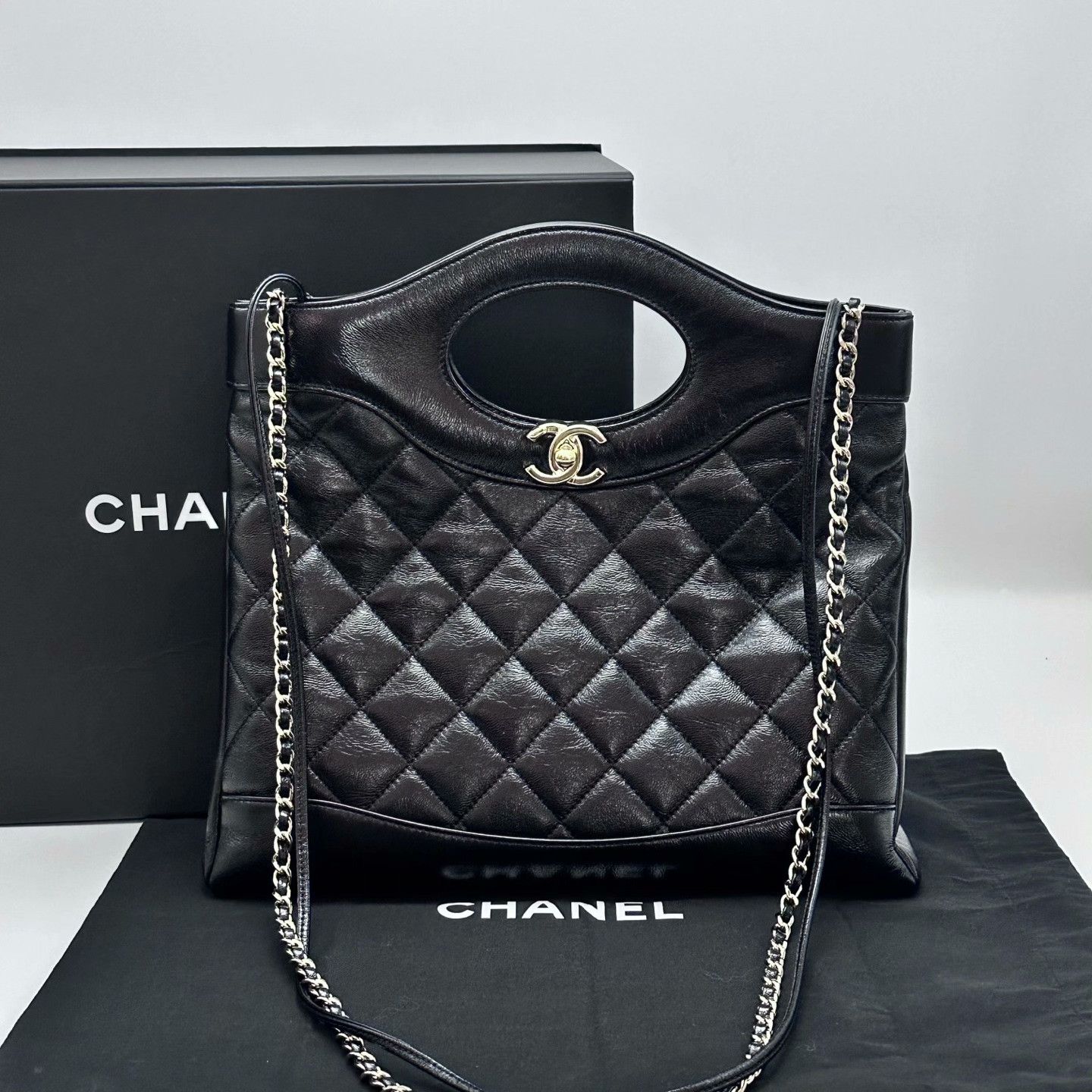 Chanel Pre-loved Bag Very good condition Size ONE SIZE - 1 Thumbnail