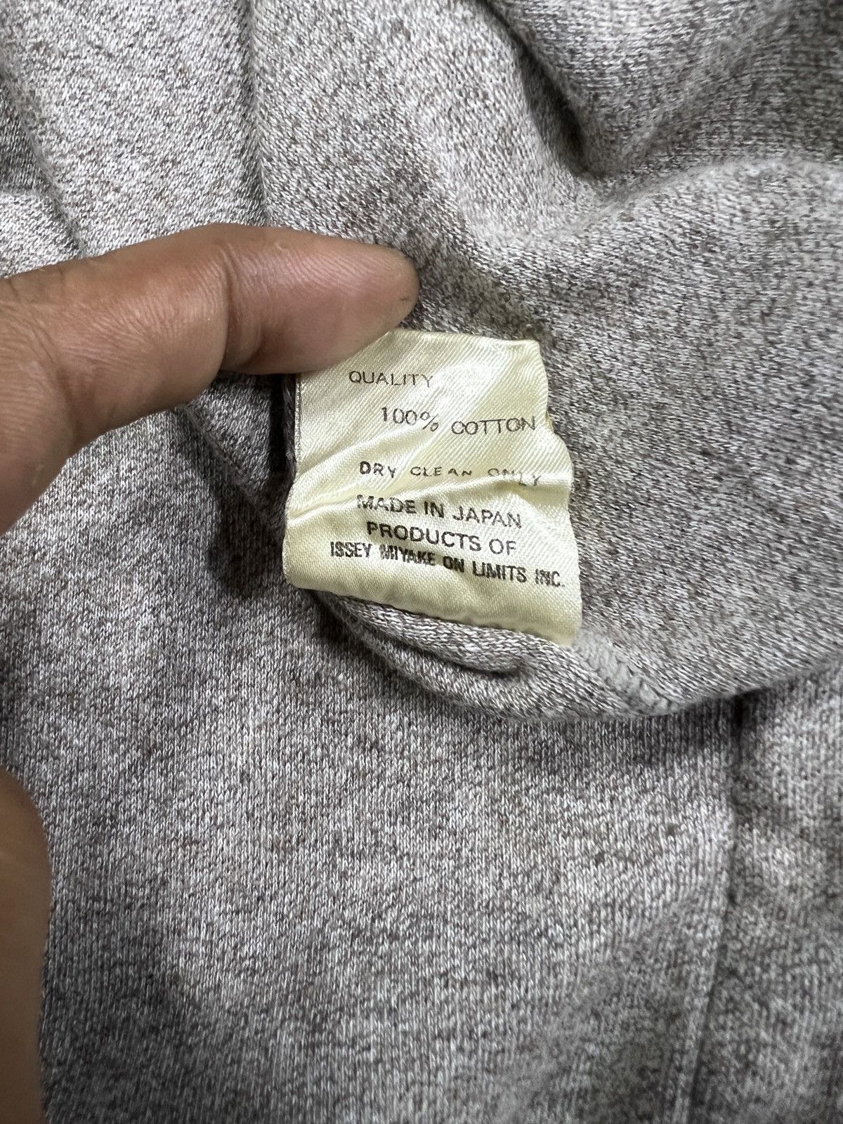 Issey Miyake Vintage Issey Miyake Men Cardigan 80's Size US M / EU 48-50 / 2 - 8 Thumbnail
