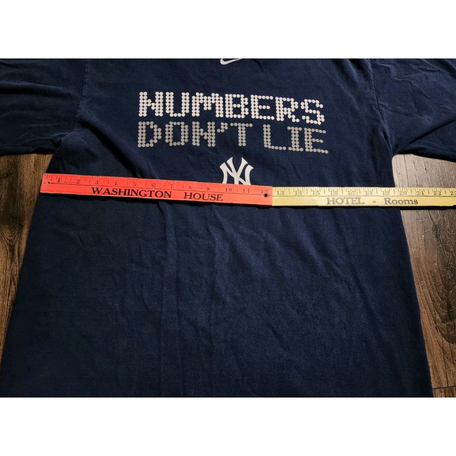 Nike VINTAGE Nike NY Yankees MLB T Shirt World Series Double Sided Short Sleeve Crew Neck Men M Blue 2000s Logo Baseball Size US M / EU 48-50 / 2 - 5 Thumbnail
