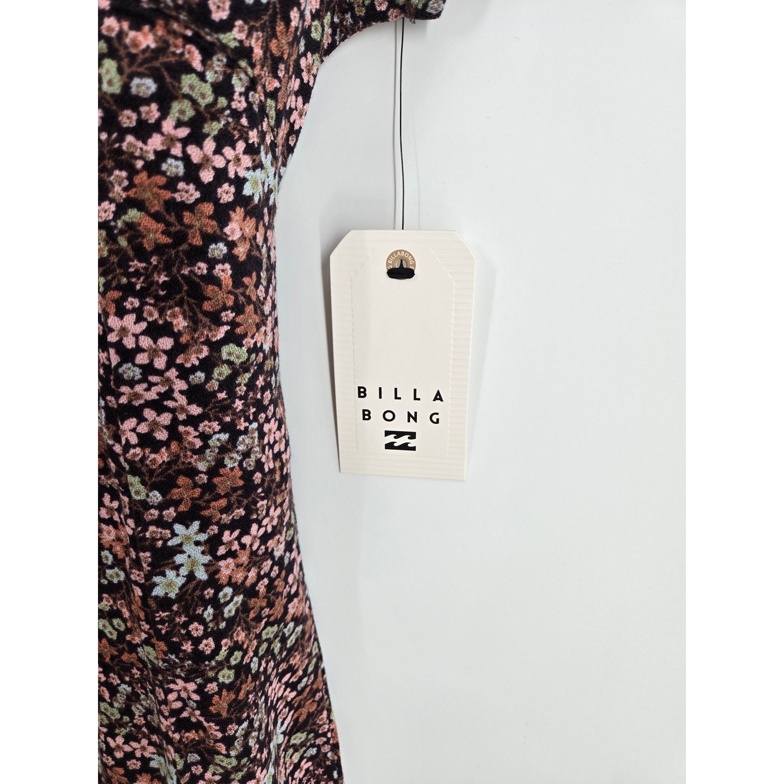 Billabong NWT Billabong Bright Skies Mini Dress Floral in Size M Size M / US 6-8 / IT 42-44 - 12 Thumbnail