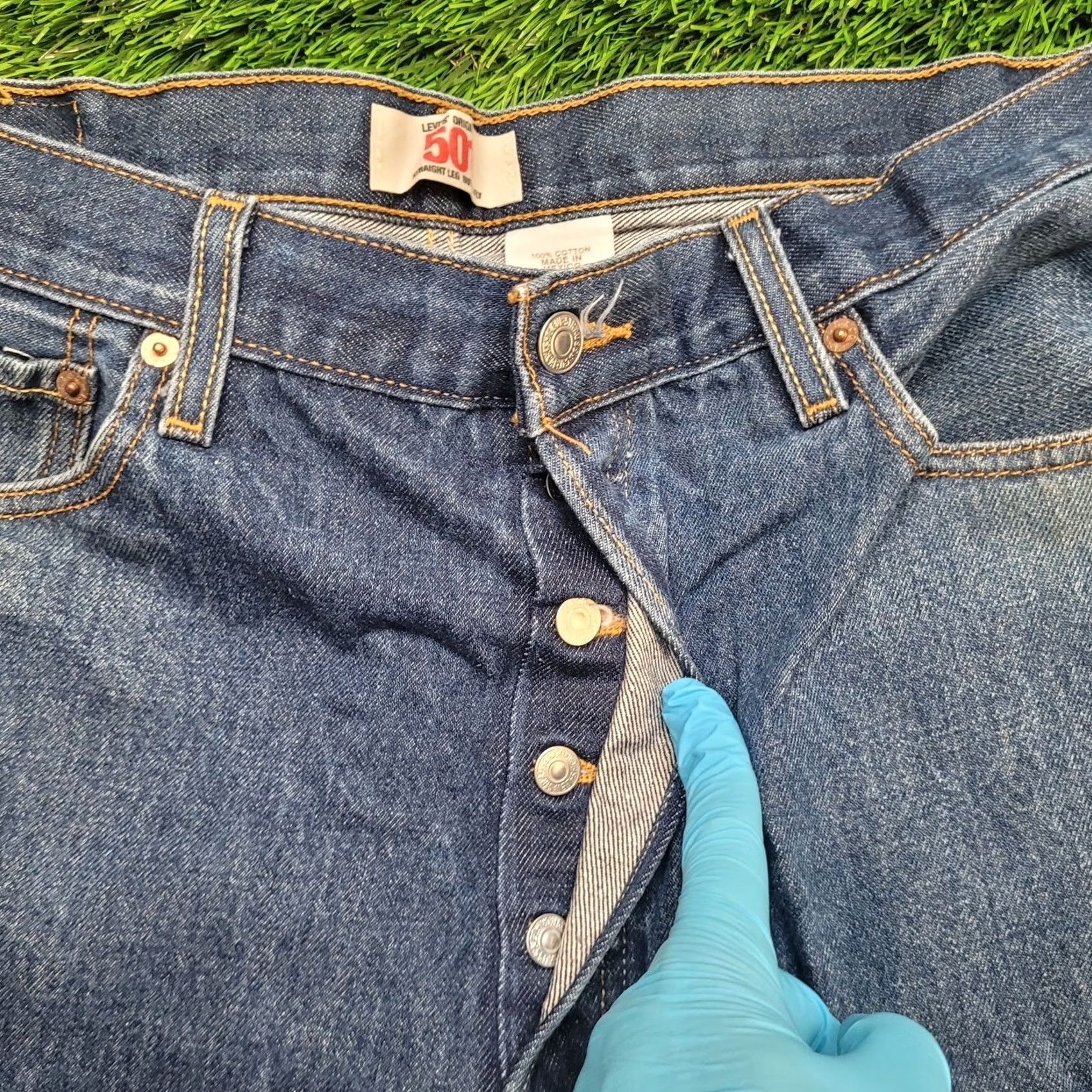 Levi's Levis 501 XX Red Tab Straight Leg Jeans Mens 36 Inseam 28 Vintage Y2K 90s Regular Rise Denim Jeans Size US 36 / EU 52 - 4 Thumbnail