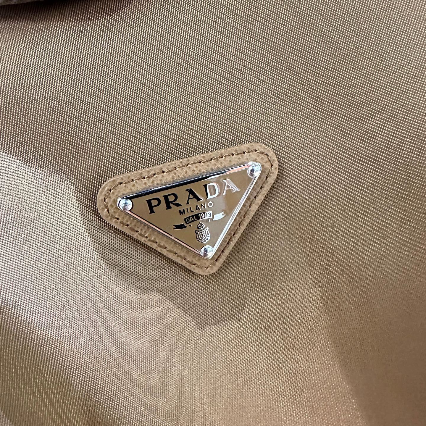 Prada Prada may852 Triangle Metal Logo Hooded Jacket 42 Size M / US 6-8 / IT 42-44 - 4 Thumbnail