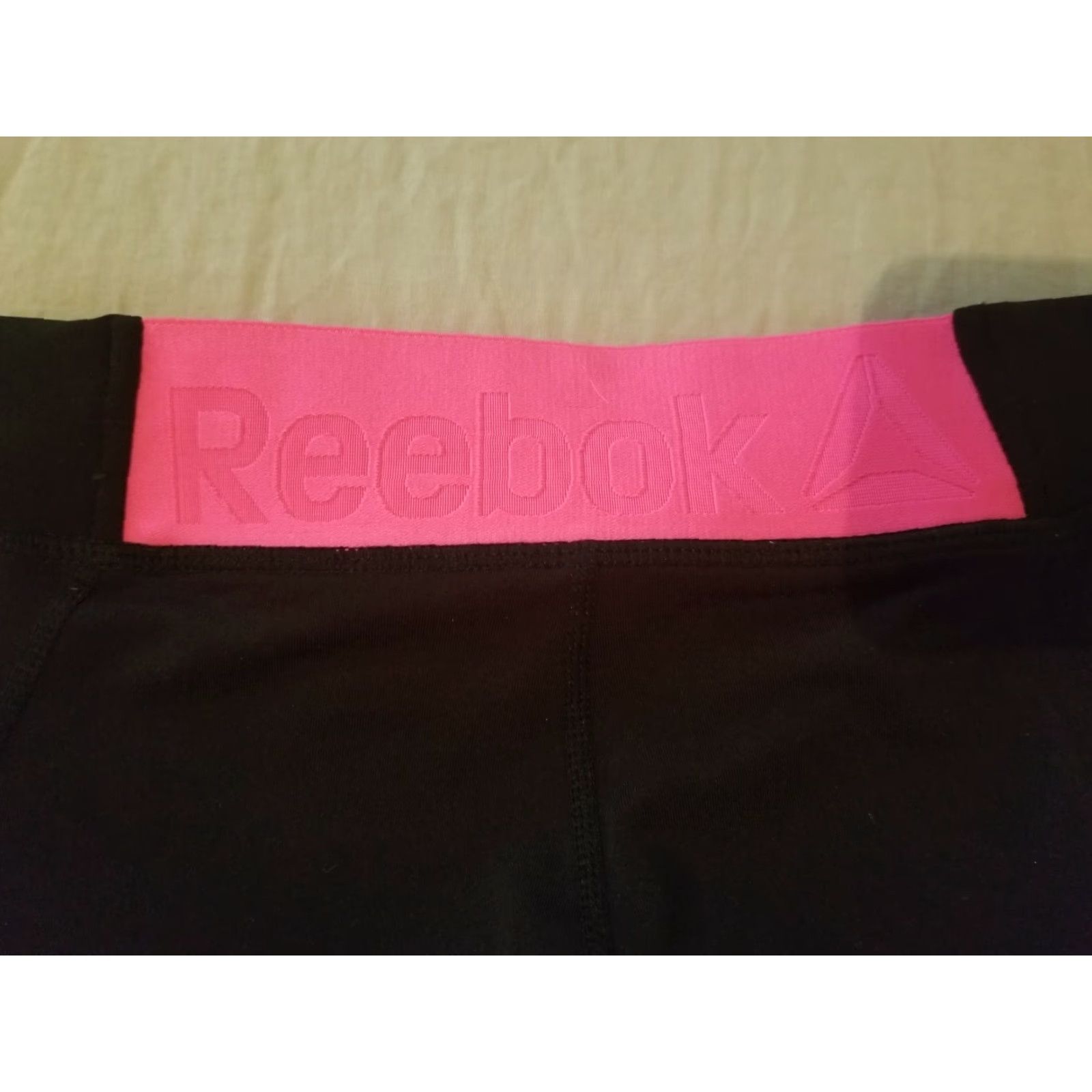 Reebok Reebok Pants Capri S Small Black Athletic Gym Workout Activewear Womens Size 28" / US 6 / IT 42 - 4 Thumbnail