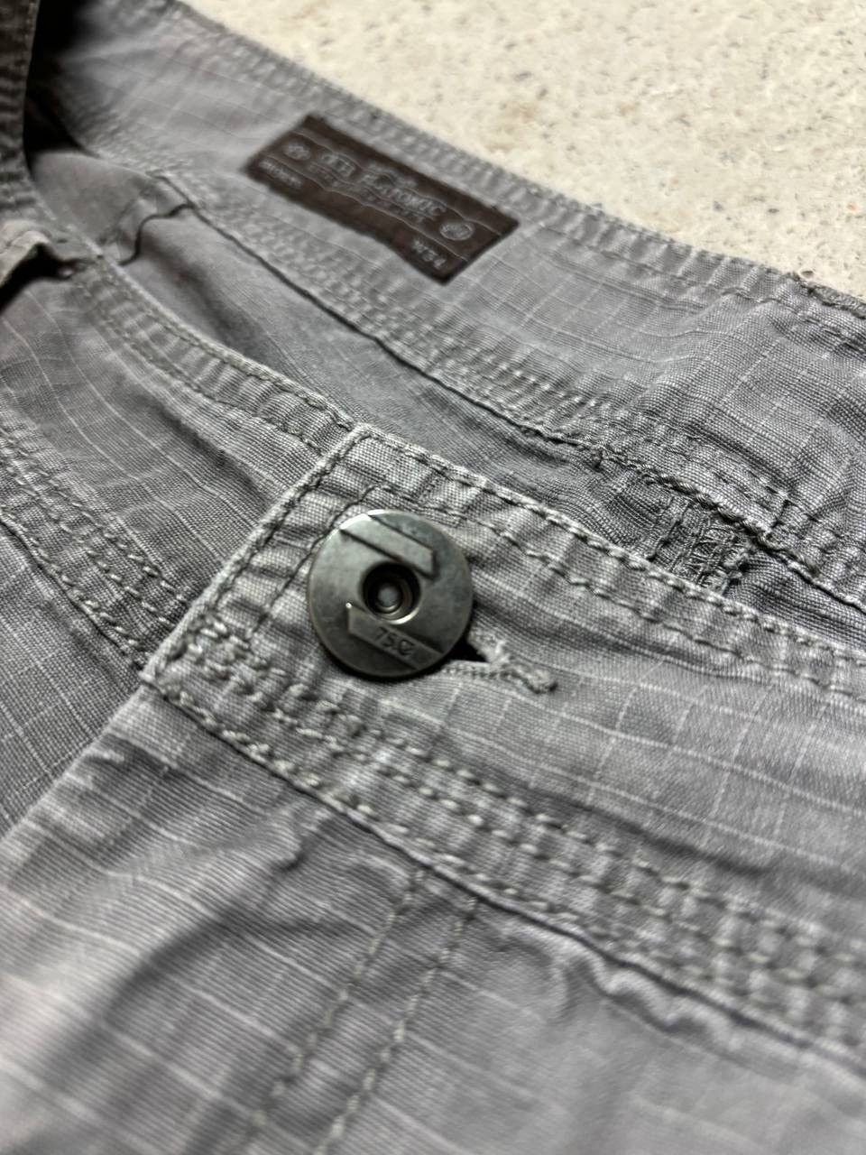 Vintage Vintage Y2K Flatomic Faded Archive Carhartt Style Cargo Size US 34 / EU 50 - 2 Thumbnail