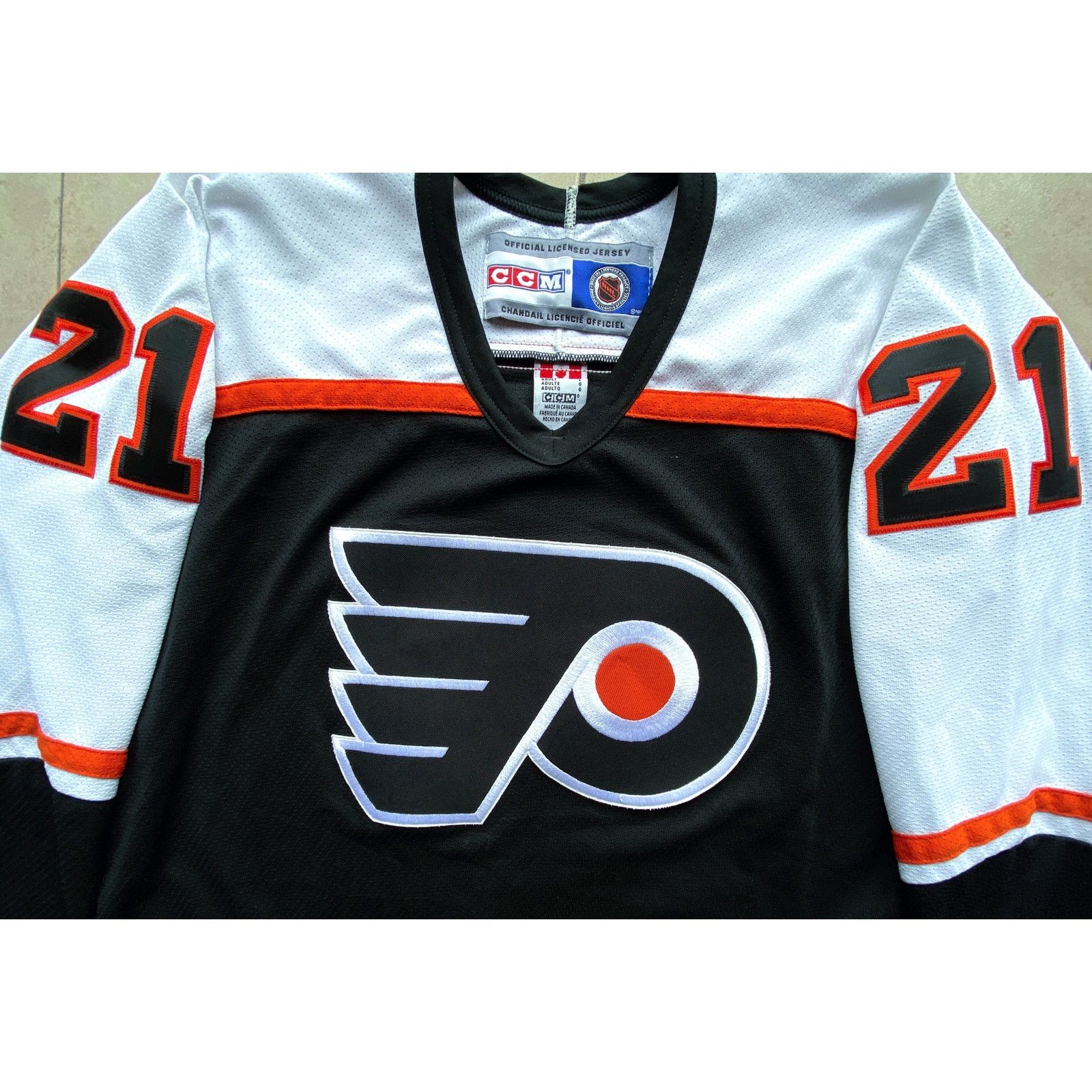 Ccm × NHL FORSBERG Philadelphia Flyers 2000s CCM jersey L hockey vtg Size US L / EU 52-54 / 3 - 9 Thumbnail