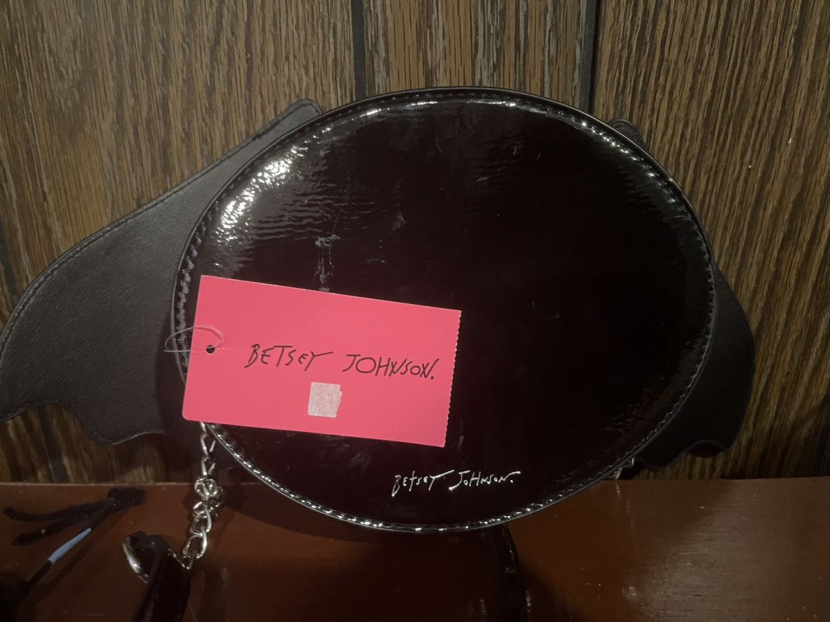 Betsey Johnson NWT Betsey Johnson Bat Wing Skeleton Crossbody Bag Viral Size ONE SIZE - 3 Thumbnail
