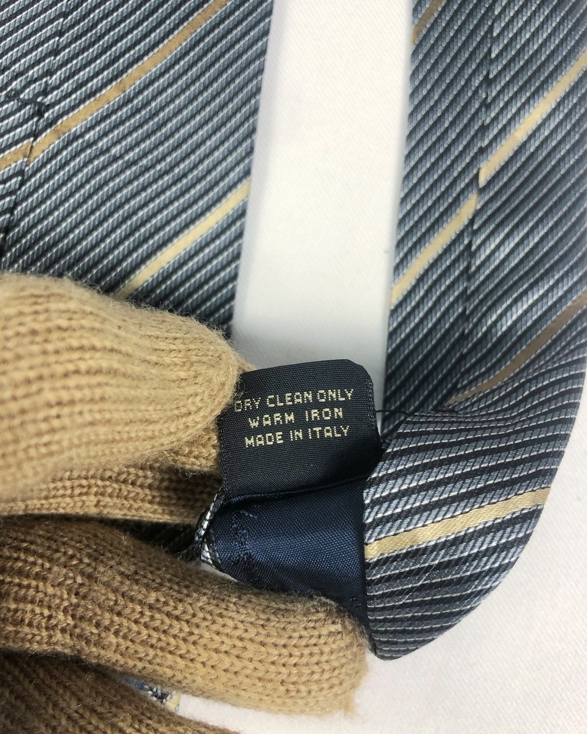 Ermenegildo Zegna Rare Ermenegildo Zegna Stripes Silk Tie Made in Italy Size ONE SIZE - 7 Thumbnail