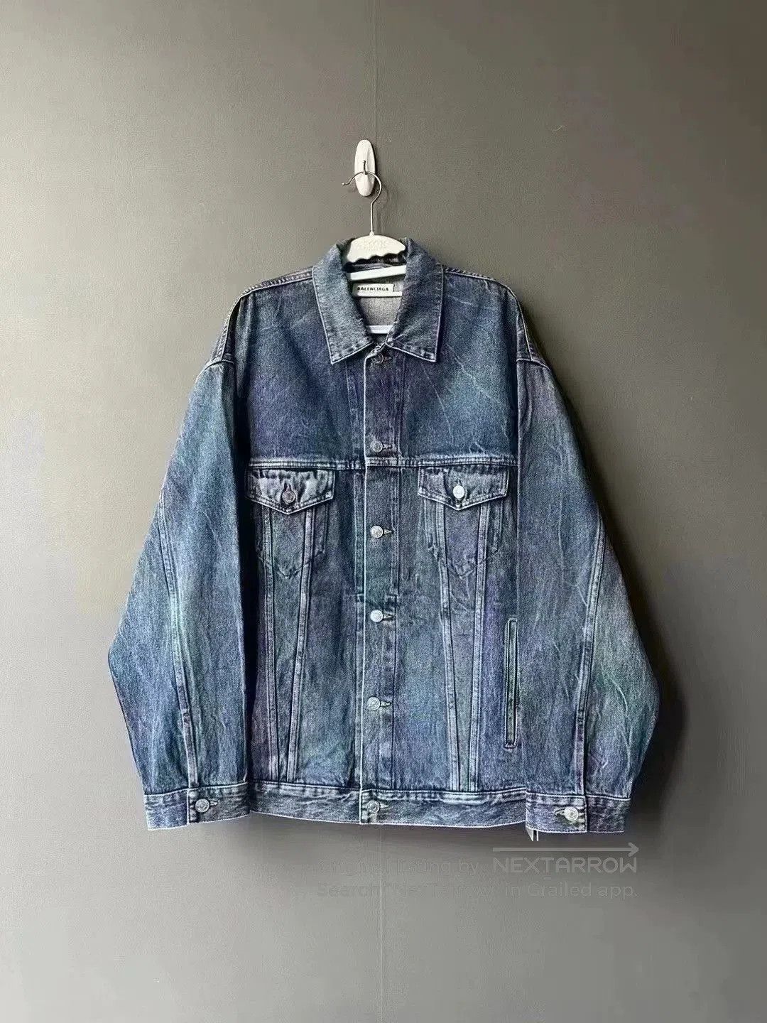 Balenciaga Balenciaga Back Logo Denim Jacket. Size US XS / EU 42 / 0 - 1 Thumbnail