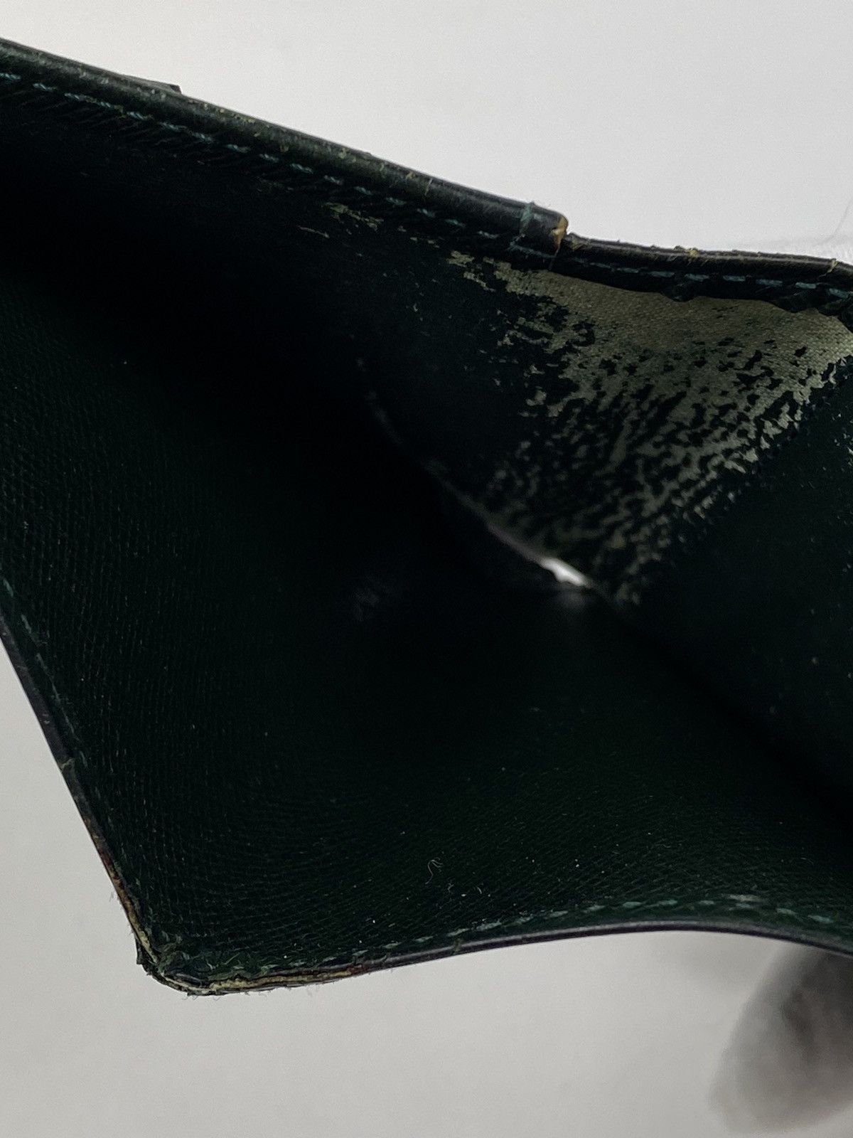 Louis Vuitton Louis Vuitton Taiga Bifold Wallet Size ONE SIZE - 9 Thumbnail
