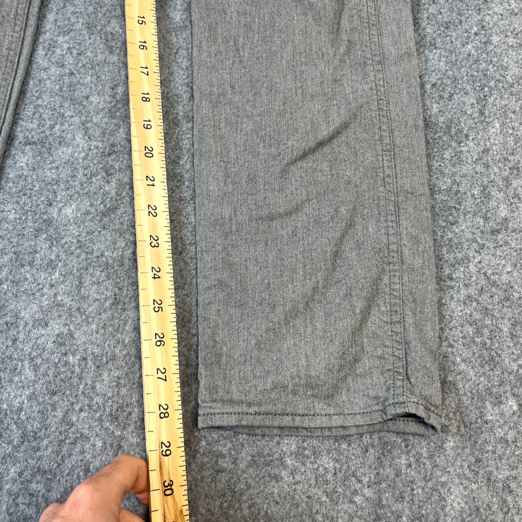 Hugo Boss HUGO BOSS Jeans Slim Tapered 34x30 Light Grey Denim 5-Pocket Preppy Men Size US 34 / EU 50 - 4 Thumbnail