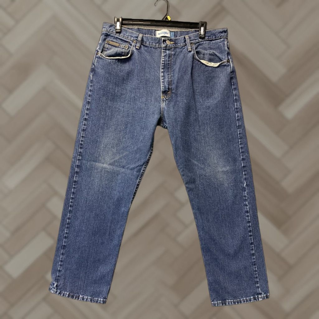 Wrangler **Wrangler Big & Tall Regular Fit 38x30 Blue Jeans** User: **Wrangler Regular Fit 38x30 Blue Jeans** Size US 38 / EU 54 - 1 Thumbnail