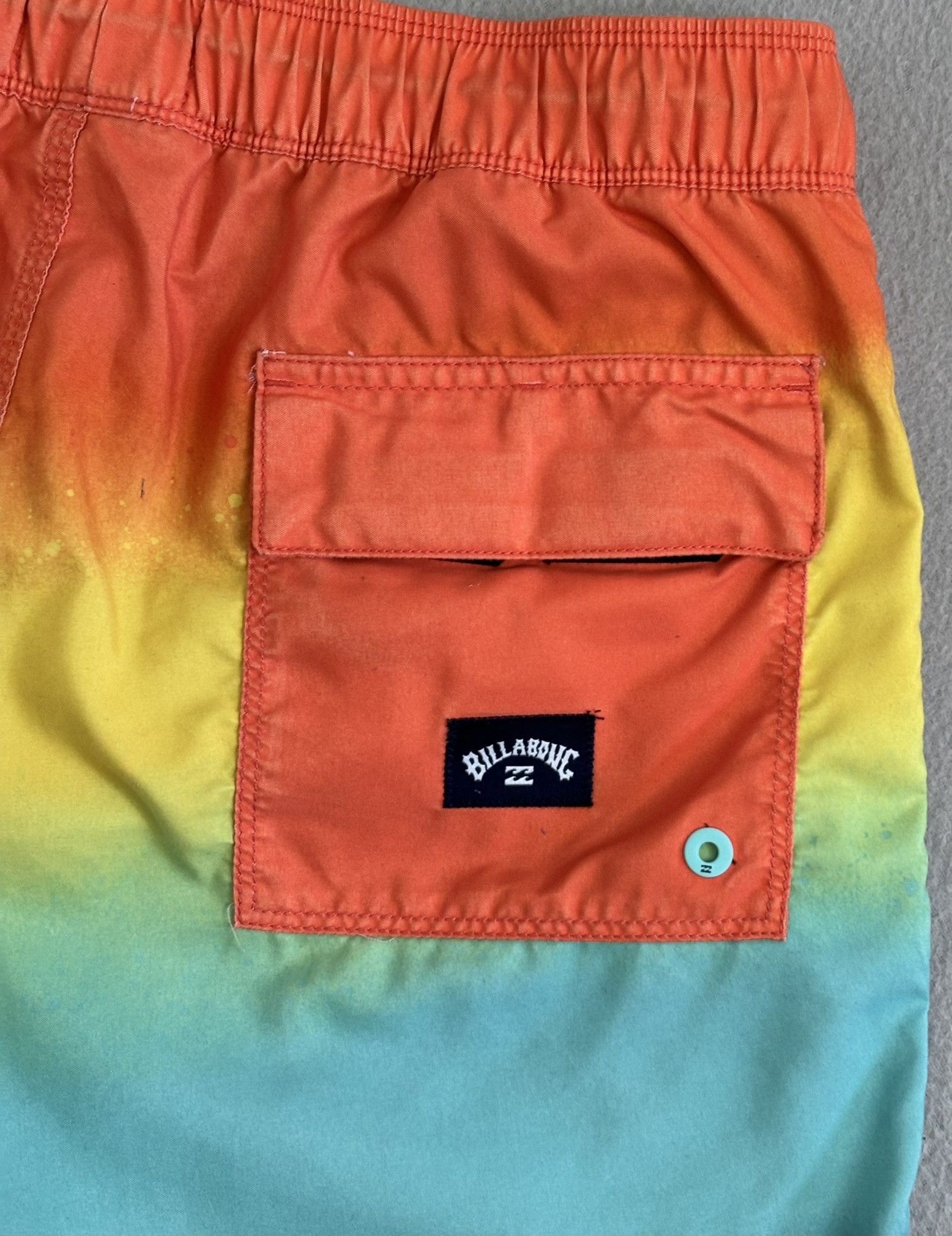 Billabong Billabong Beach Shorts Size S Size US 31 - 14 Thumbnail