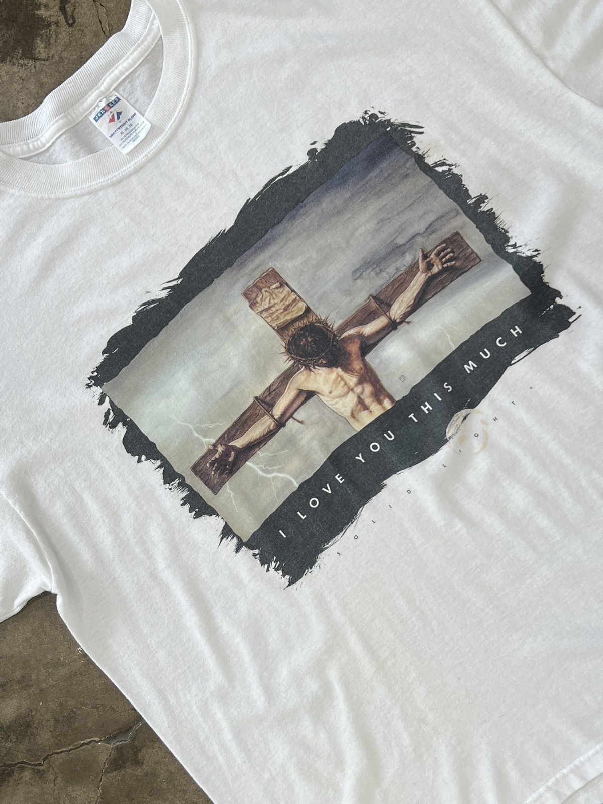 Vintage Vintage Jesus on the Cross Love You This Much Tee XL Size US XL / EU 56 / 4 - 1 Thumbnail