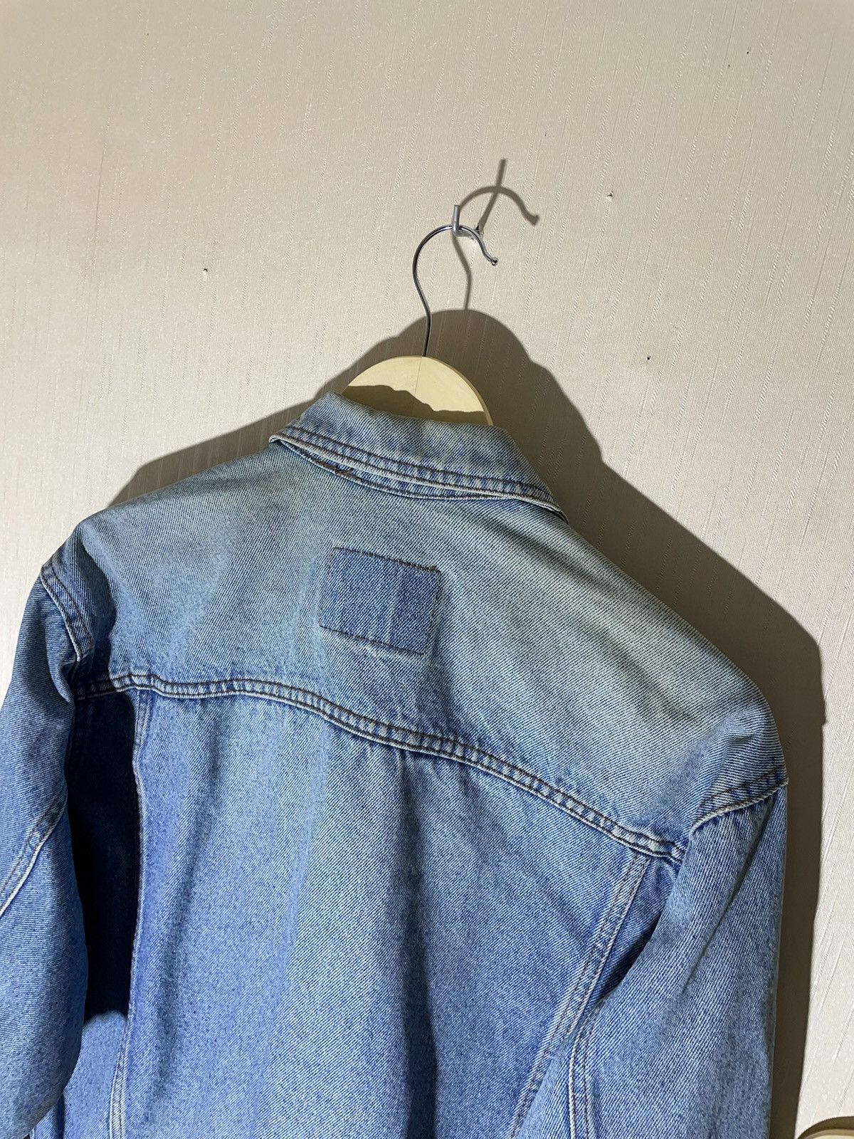 Levi's × Levi's Vintage Clothing Levi’s y2k vintage denim jacket made in USA 90s Size US M / EU 48-50 / 2 - 17 Thumbnail