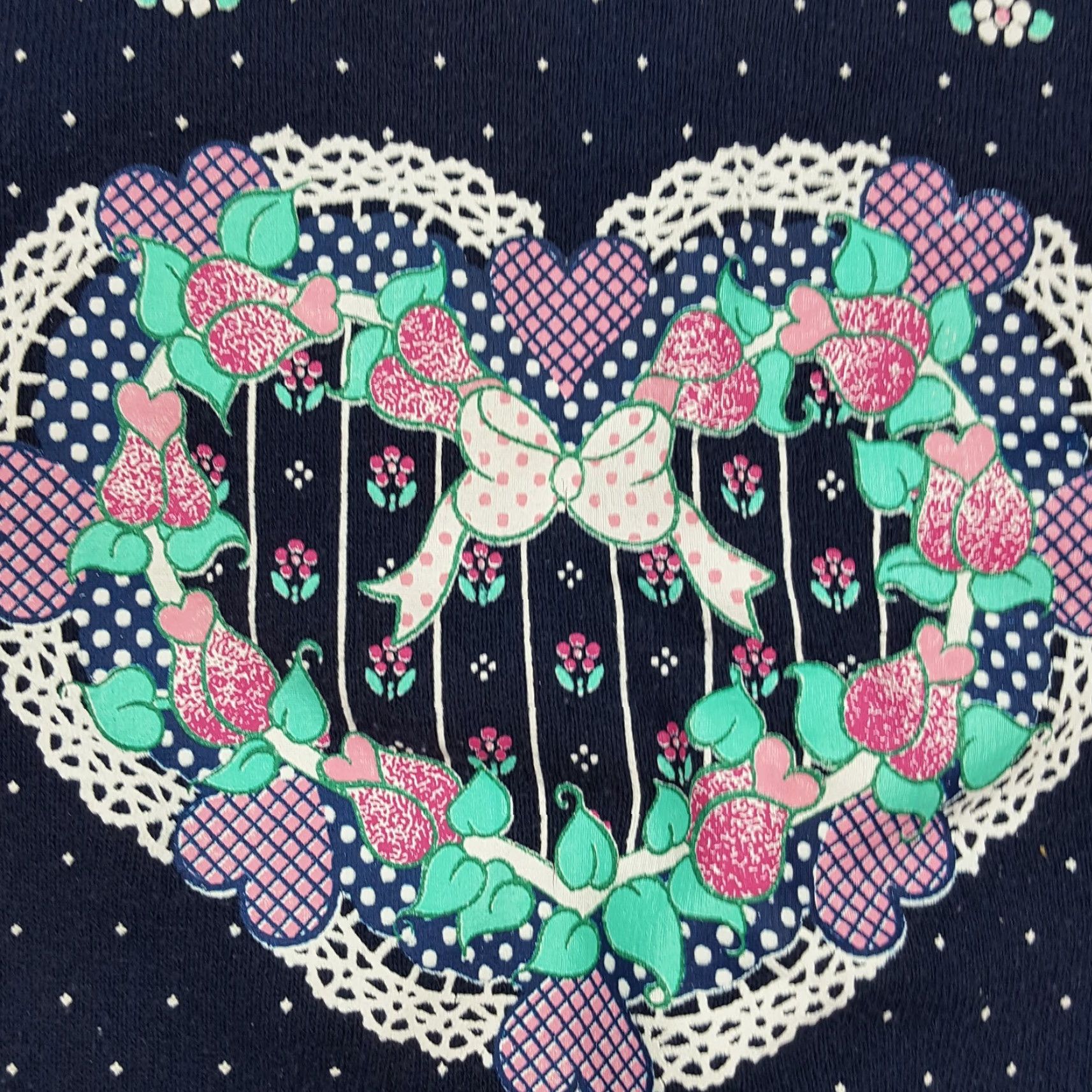 Jerzees VINTAGE Jerzees Sweatshirt Navy Crewneck 90s Cute Heart Flowers Women's L Blue U.S. Retro Pullover Sweatshirt Womens Size L / US 10 / IT 46 - 4 Thumbnail