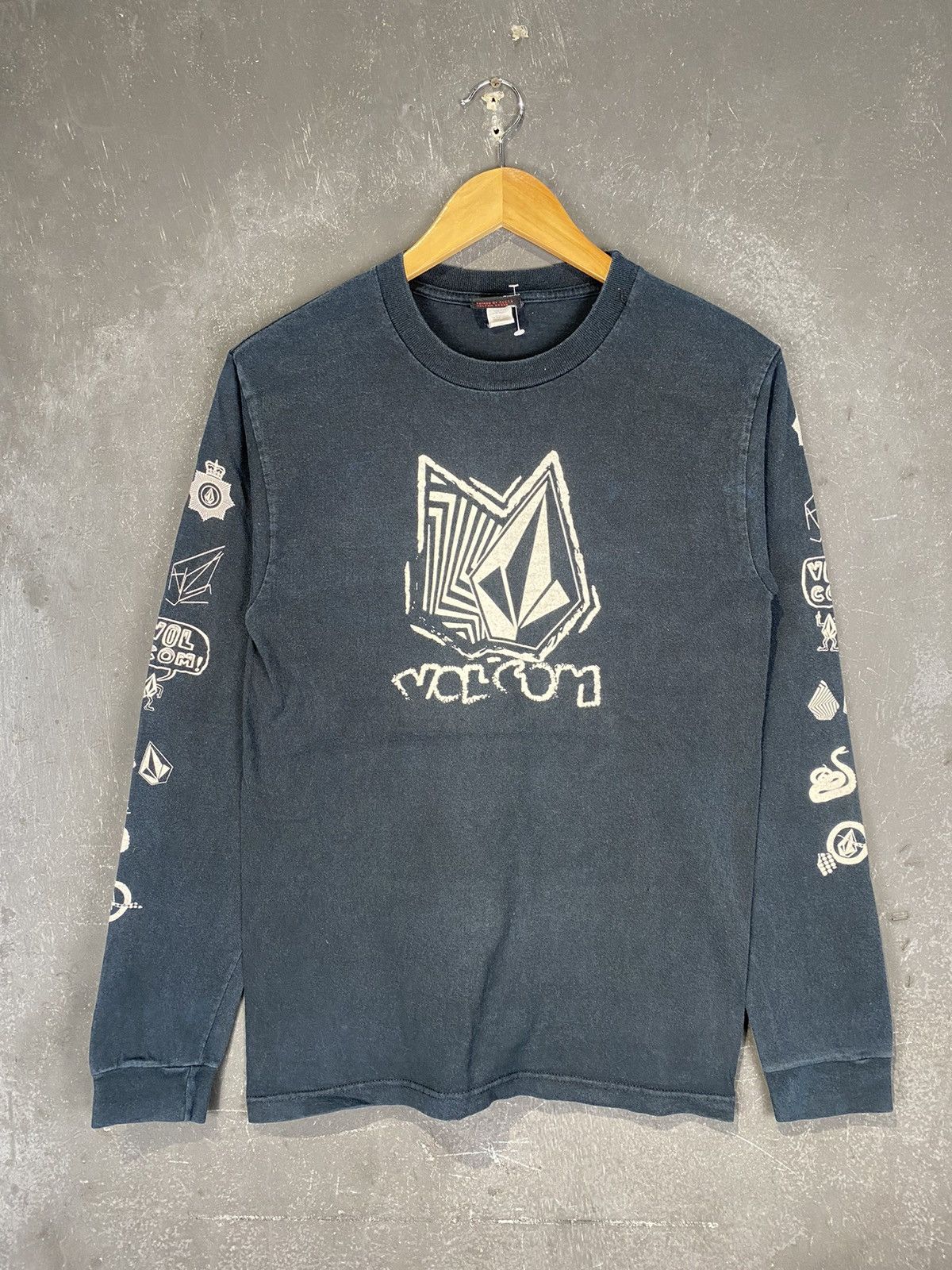 Shorty's Skateboards × Vintage × Volcom y2k Volcom Skateboard Longsleeve Tee Size US S / EU 44-46 / 1 - 2 Thumbnail