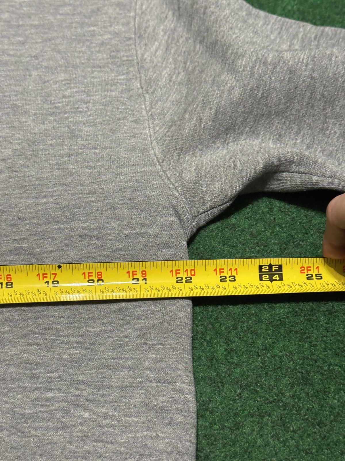 Russell Athletic Vtg 90s Russell Athletic Blank Minimalist S/M Sweatshirt Size US M / EU 48-50 / 2 - 6 Thumbnail