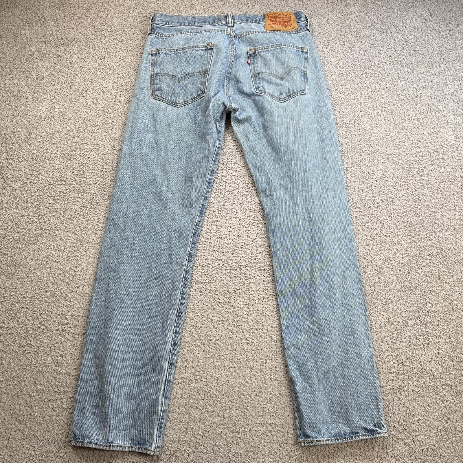 Levi's Levis 501 Light Wash Denim Jeans 32x32 Straight Leg Mid Size US 32 / EU 48 - 2 Thumbnail