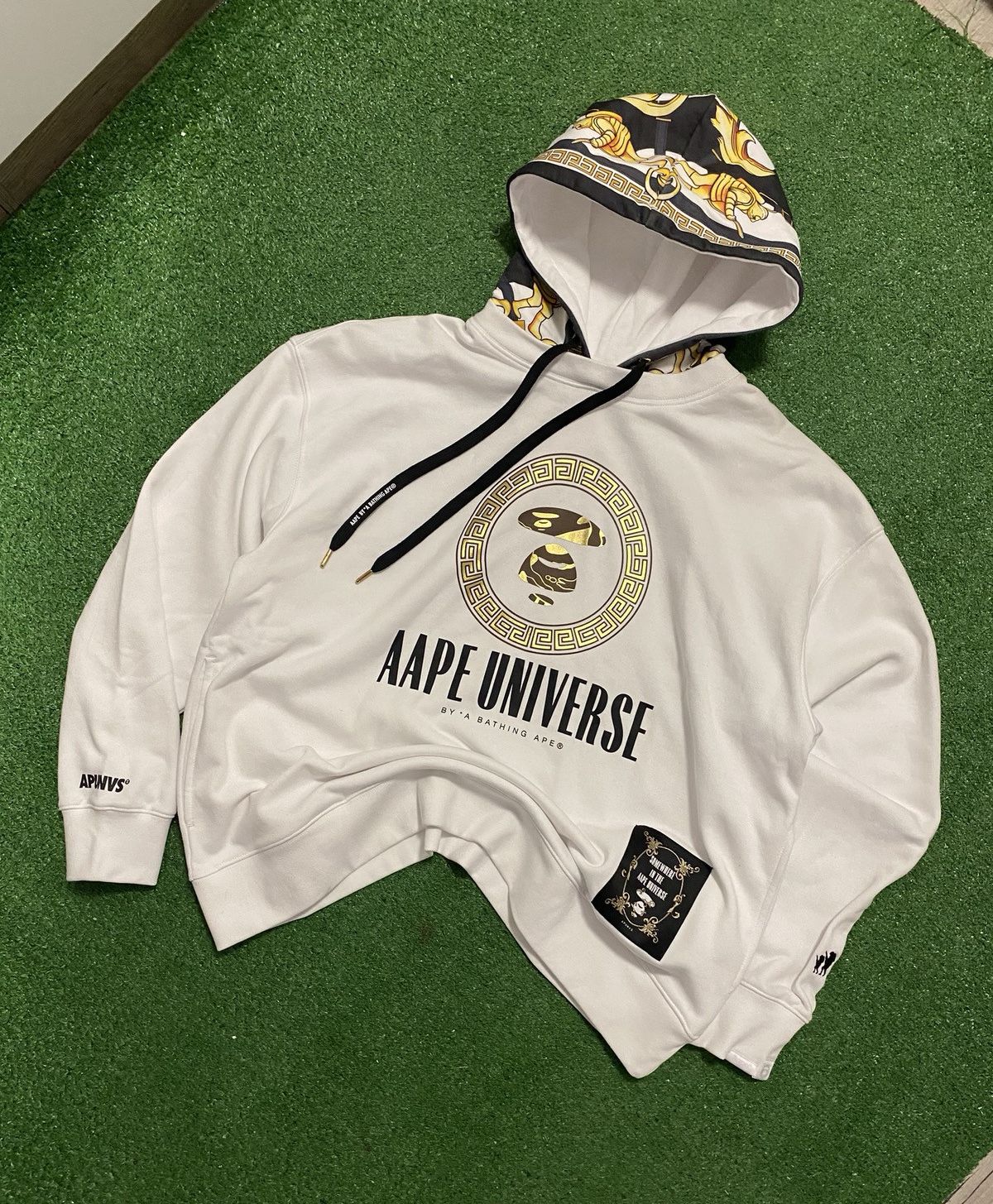 Aape White AAPE By A Bathing Ape Hoodie. Size M. Size US M / EU 48-50 / 2 - 2 Thumbnail