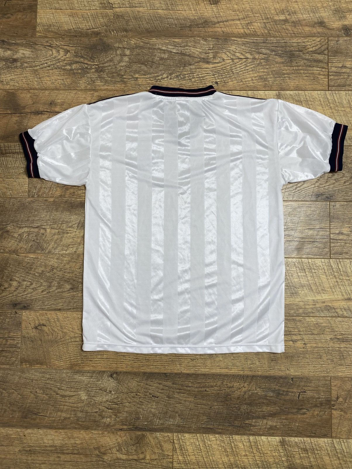 Vintage England 1982 World Cup Home Retro Shirt - Score Draw - L Size US L / EU 52-54 / 3 - 5 Thumbnail