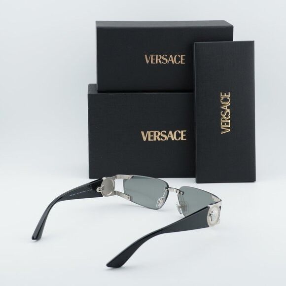 Versace VE2291 10016G Sunglasses Silver/Black Rectangle Fram  display picture 2