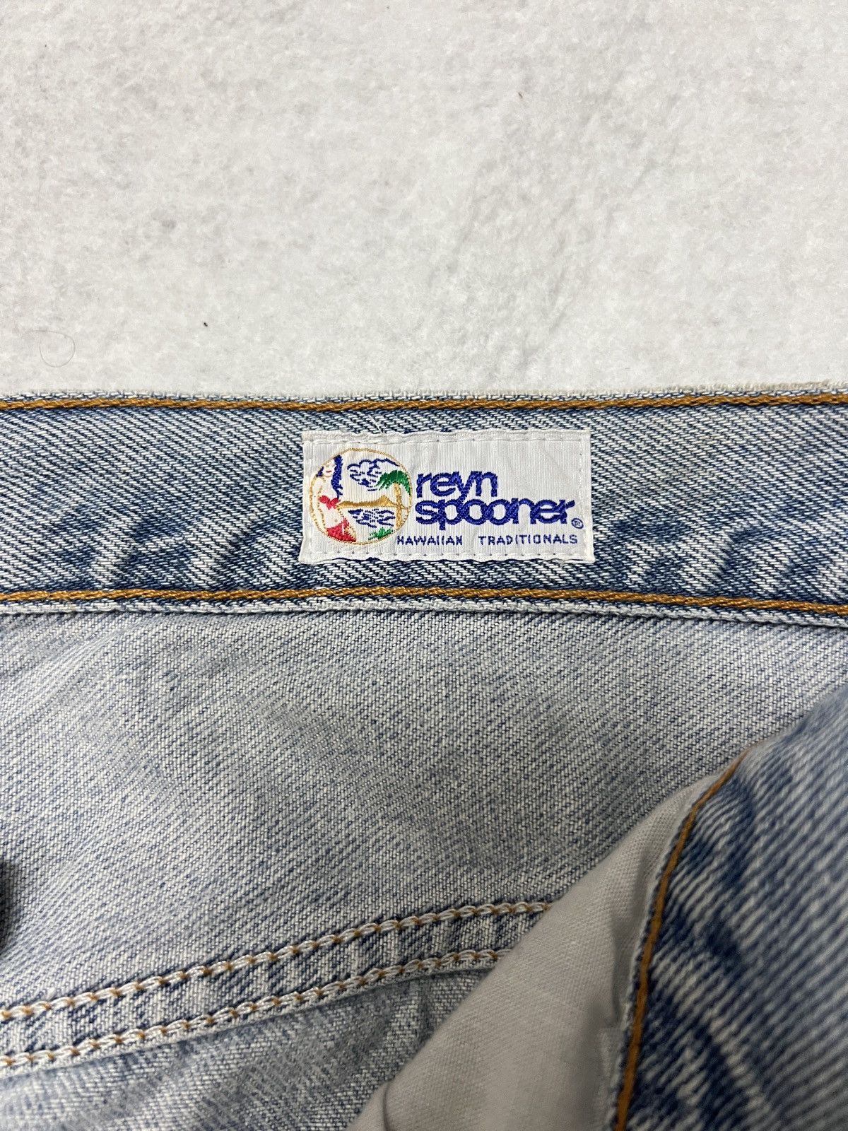 Levi's Made & Crafted 526. Vintage Levi’s 501 x Reyn Spooner Hawaiian Patch Shorts Size US 32 / EU 48 - 6 Thumbnail