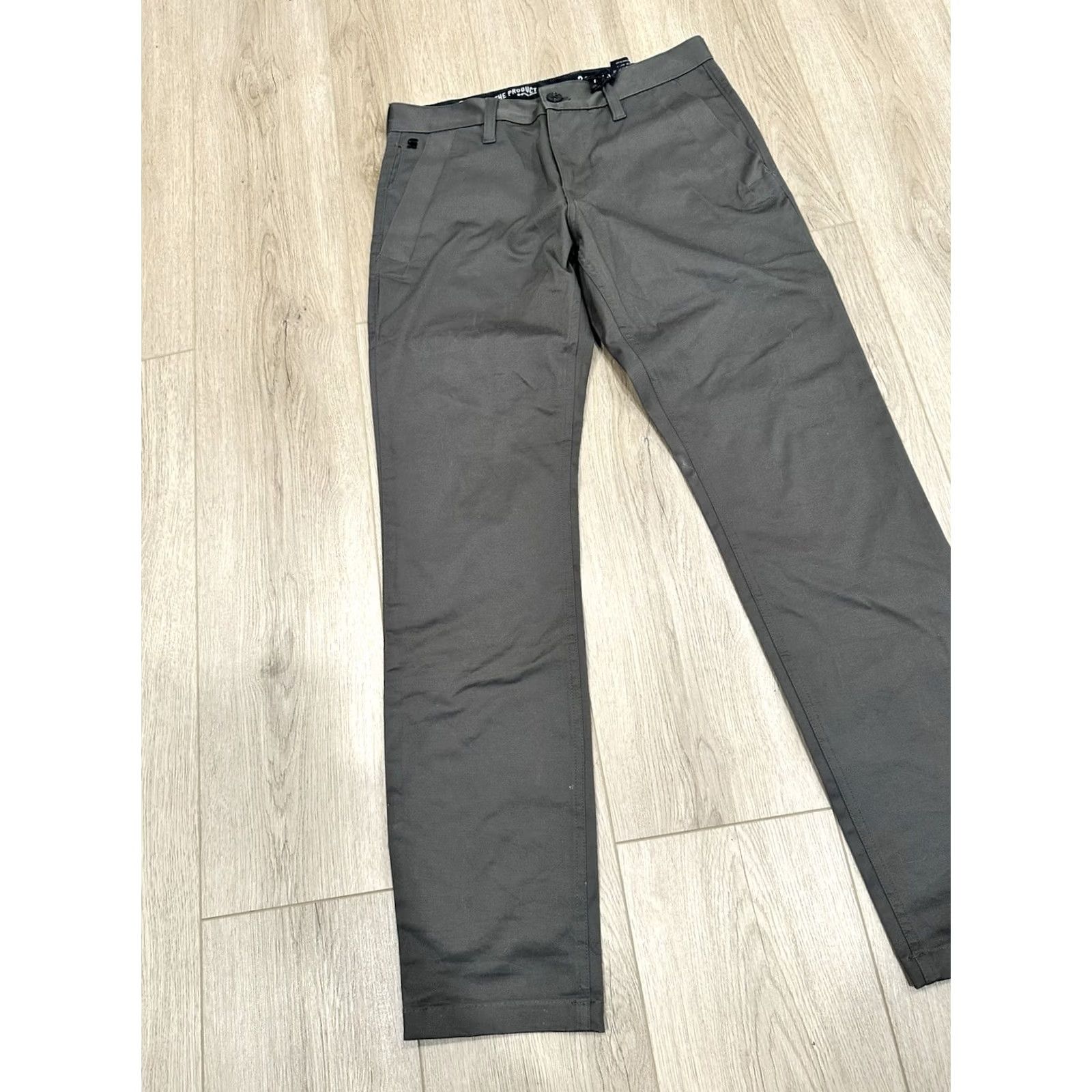 G-Star VINTAGE N/A I cannot complete this task as the provided data indicates the item is not vintage. Size US 32 / EU 48 - 3 Thumbnail