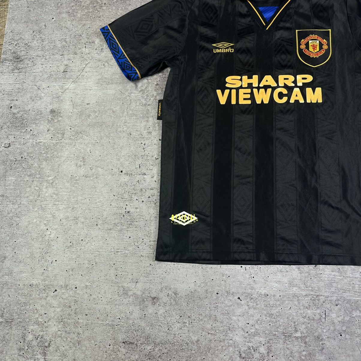Umbro 1993/94 Umbro Manchester United Eric Cantona Soccer Jersey Size US M / EU 48-50 / 2 - 4 Thumbnail