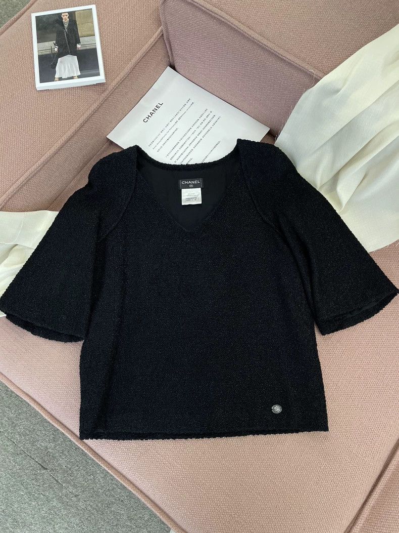 Chanel Chanel Black V-Neck Short Sleeve Top - dmc Size US M / EU 48-50 / 2 - 1 Thumbnail