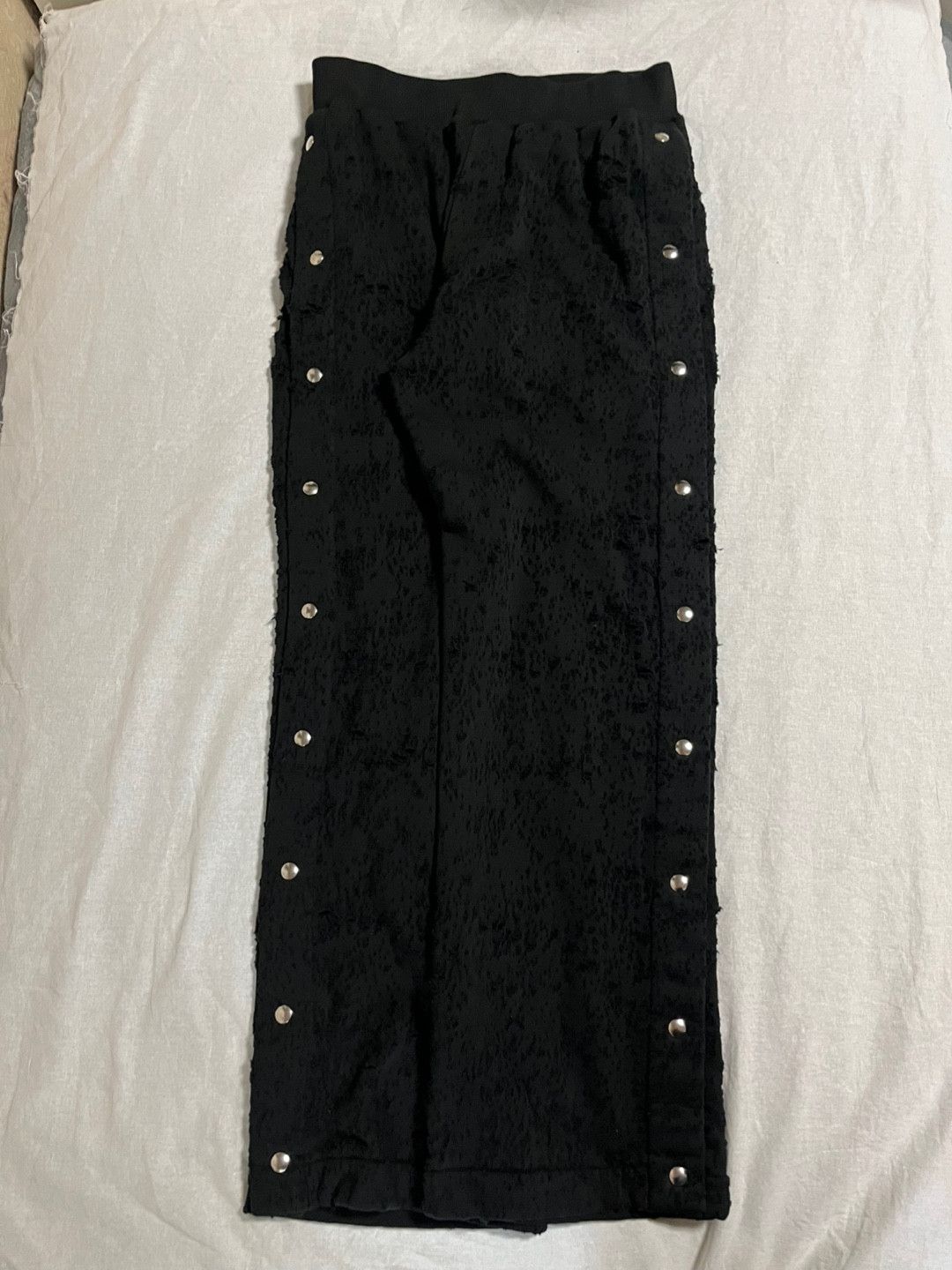 1017 ALYX 9SM × Alyx side snap sweatpants / distressed destroyed Size US 34 / EU 50 - 2 Thumbnail