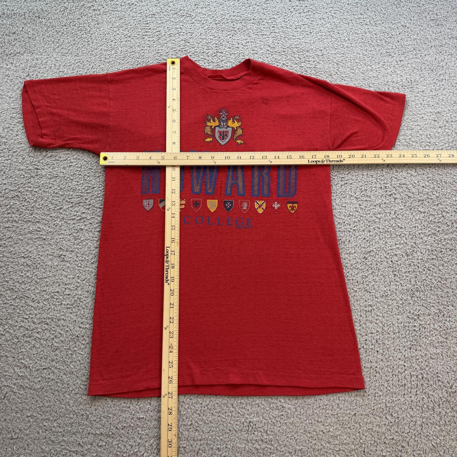 Other Vintage Howard College 90s T Shirt Red Single Stitch Fade Size US S / EU 44-46 / 1 - 3 Thumbnail