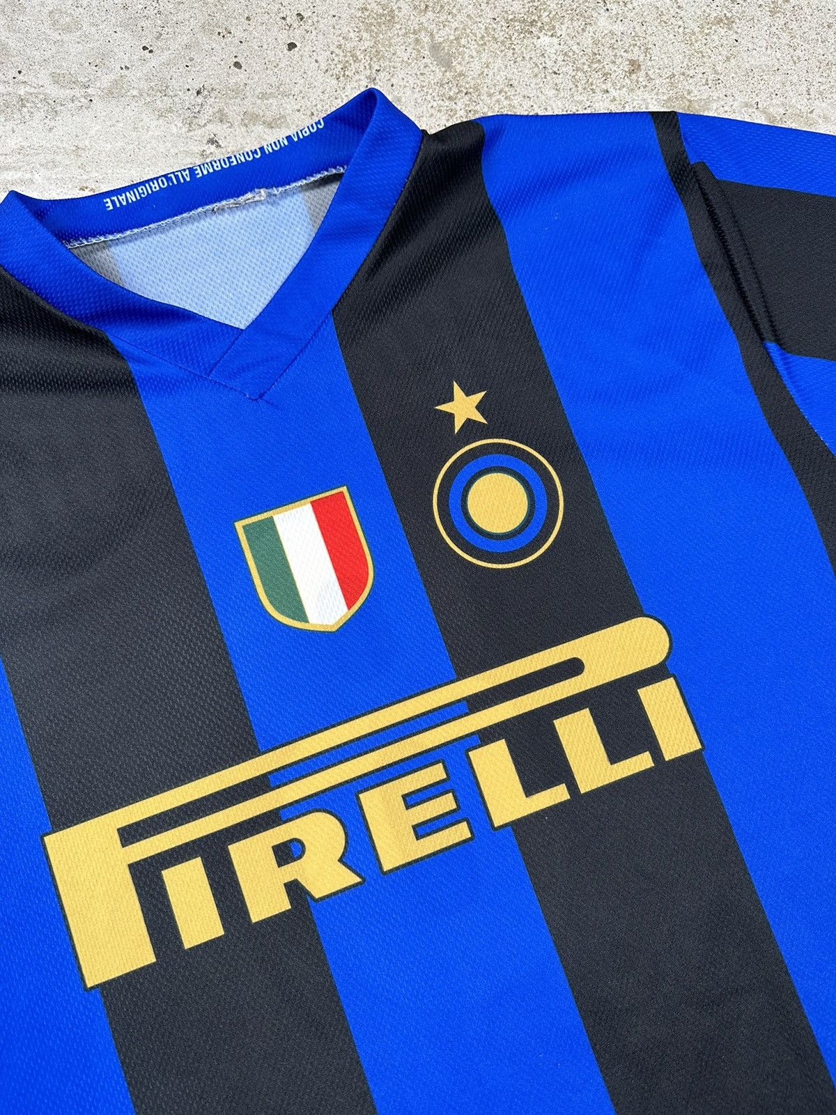 Vintage Vintage Y2K Inter Milan Home Jersey Ibrahimovic Size US M / EU 48-50 / 2 - 4 Thumbnail