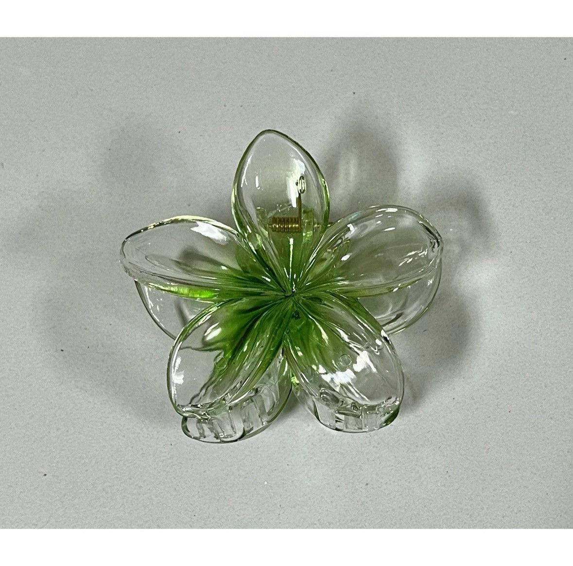 Japanese Brand × Vintage Green Hibiscus Flower Claw Hair Clip Accessory 🌺✨ #summer Size ONE SIZE - 1 Thumbnail